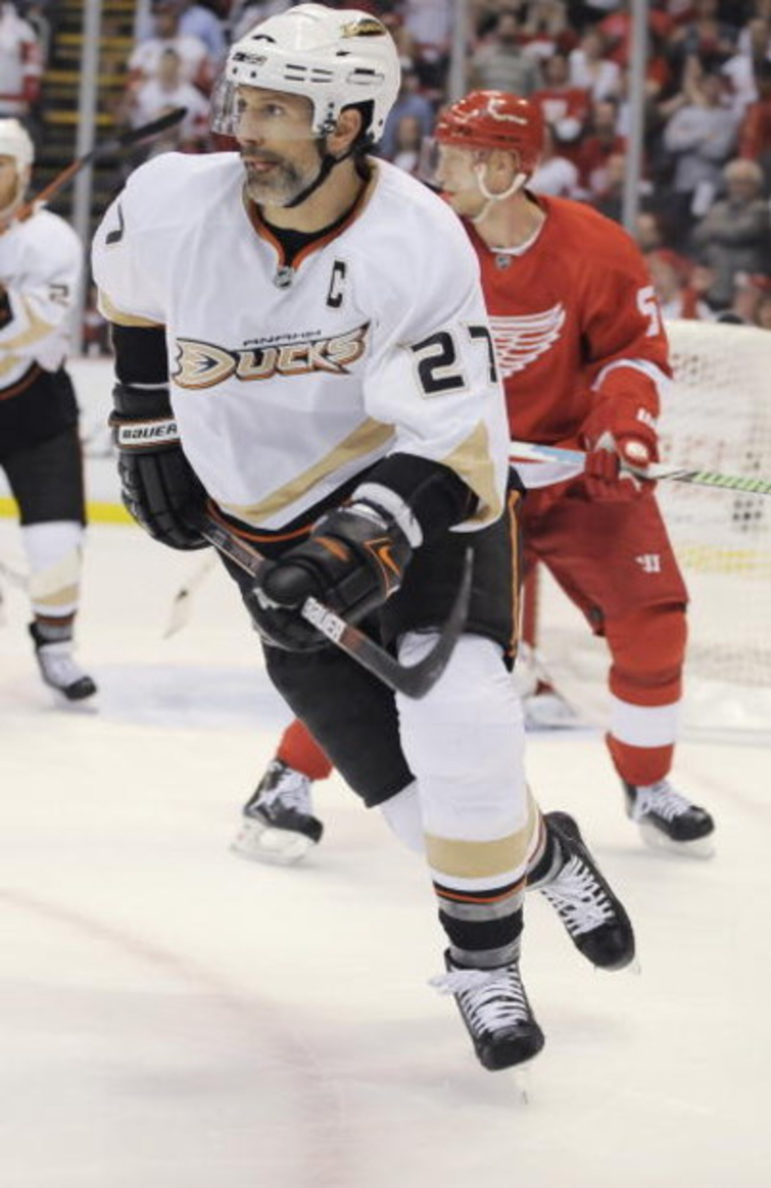 DETROIT, MI - MAY 1: Scott Niedermayer #27 of the Anaheim Ducks skates against the Detroit Red Wings during Game One of the Western Conference Semifinals of the 2009 NHL Stanley Cup Playoffs on May 1, 2009 at Joe Louis Arena in Detroit, Michigan. (Photo DETROIT, MI - MAY 1: Scott Niedermayer #27 of the Anaheim Ducks skates against the Detroit Red Wings during Game One of the Western Conference Semifinals of the 2009 NHL Stanley Cup Playoffs on May 1, 2009 at Joe Louis Arena in Detroit, Michigan. (Photo