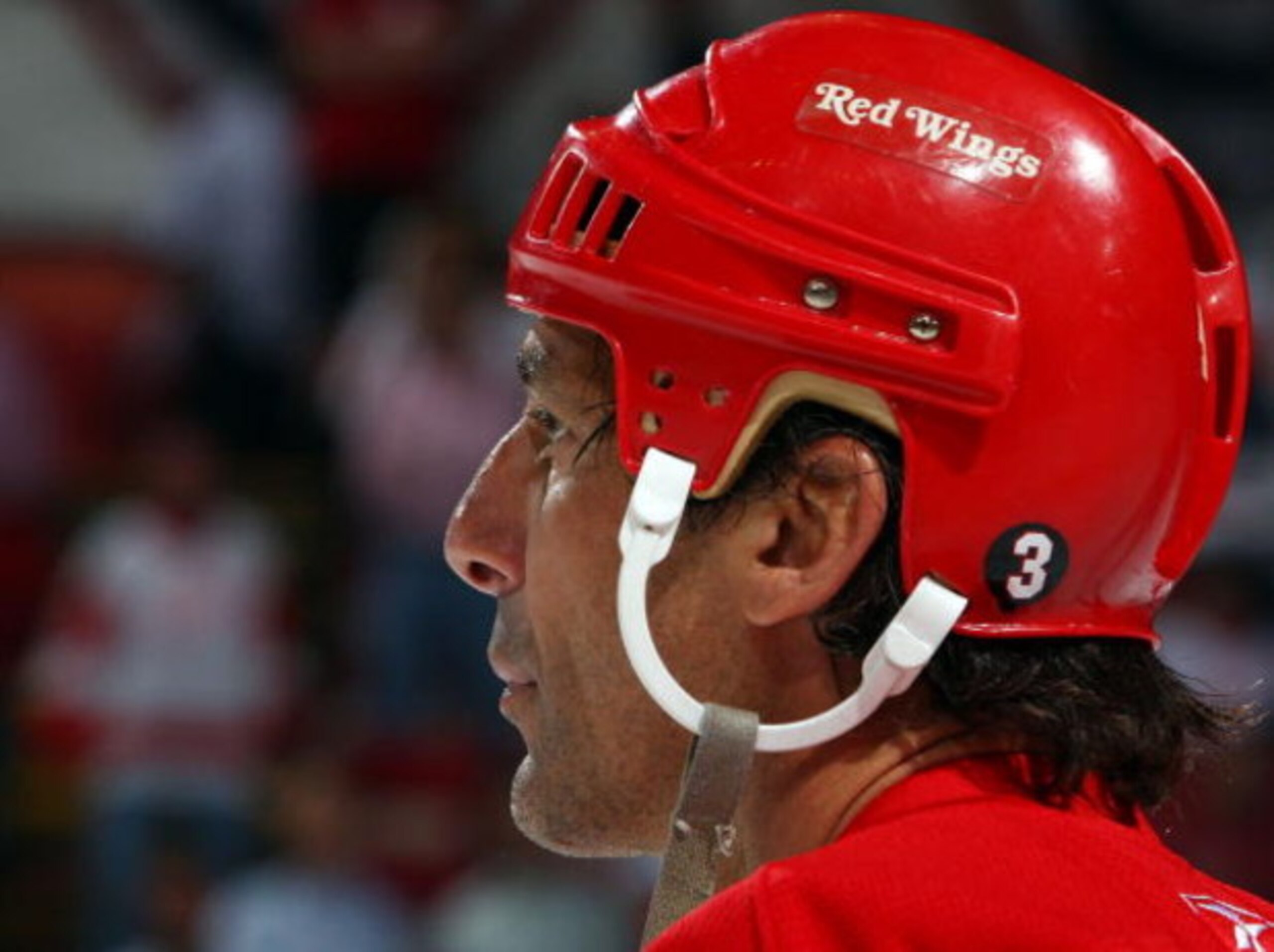 DETROIT - MAY 30: Chris Chelios #24 of the Detroit Red Wings warms up prior to Game 1 of the 2009 Stanley Cup Finals against the Pittsburgh Penguins at Joe Louis Arena on May 30, 2009 in Detroit, Michigan. (Photo by Jim McIsaac/Getty Images) DETROIT - MAY 30: Chris Chelios #24 of the Detroit Red Wings warms up prior to Game 1 of the 2009 Stanley Cup Finals against the Pittsburgh Penguins at Joe Louis Arena on May 30, 2009 in Detroit, Michigan. (Photo by Jim McIsaac/Getty Images)