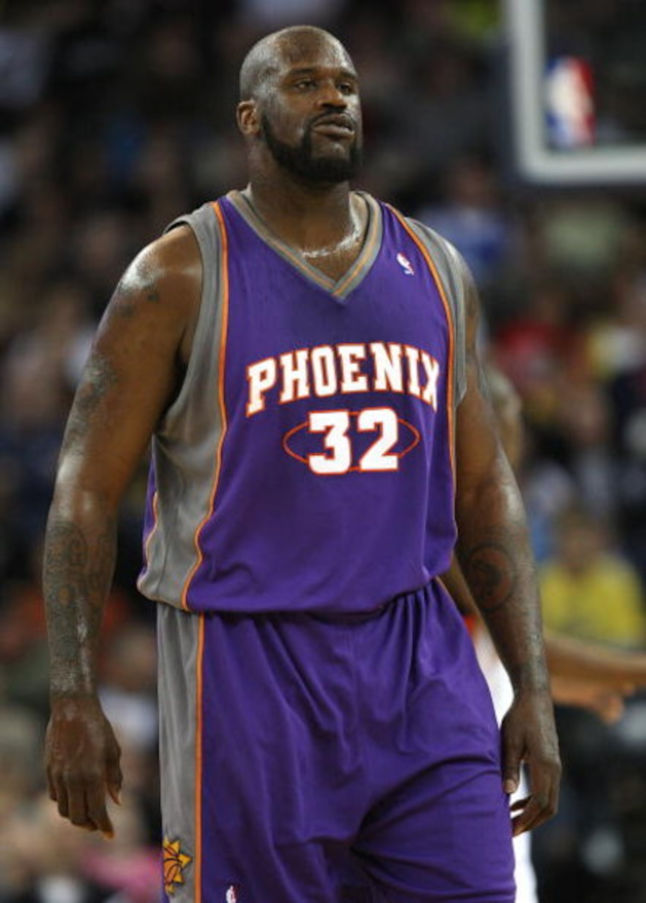 OAKLAND, CA - MARCH 15:  Shaquille O'Neal #32 of the Phoenix Suns looks on against the Golden State Warriors during an NBA game on March 15, 2009 at Oracle Arena in Oakland, California. NOTE TO USER: User expressly acknowledges and agrees that, by downloa