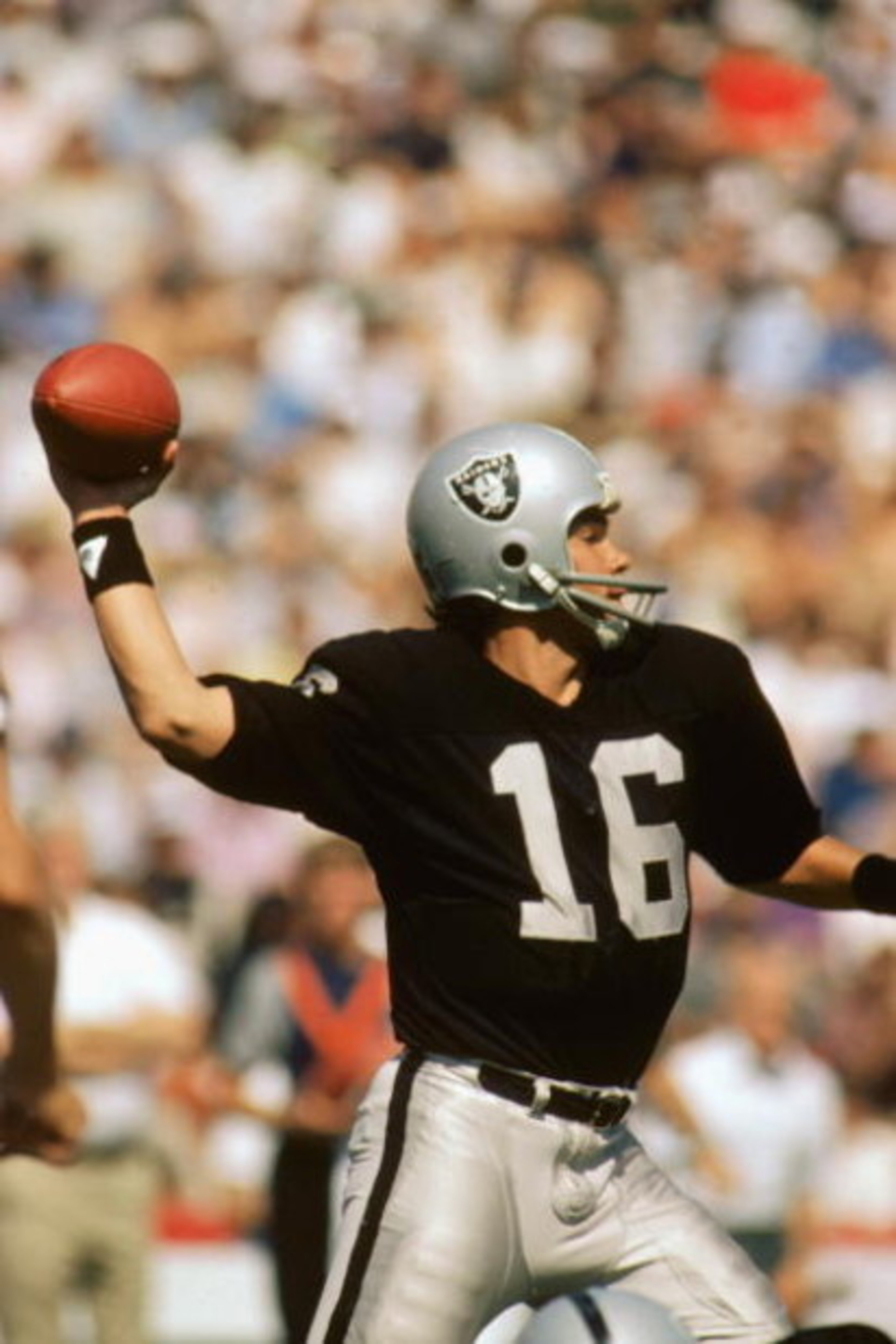 1984: Quarterback Jim Plunkett #16 of the L.A. Raiders passes the ball. (Photo by Tony Duffy/Getty Images) 1984: Quarterback Jim Plunkett #16 of the L.A. Raiders passes the ball. (Photo by Tony Duffy/Getty Images)