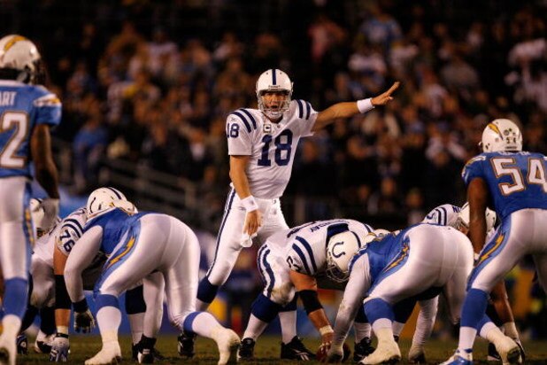 SAN DIEGO - JANUARY 03:  Quarterback Peyton Manning #18 of the Indianapolis Colts calls signals to his team during the AFC Wild Card Game against the San Diego Chargers on January 3, 2009 at Qualcomm Stadium in San Diego, California.  (Photo by Harry How/
