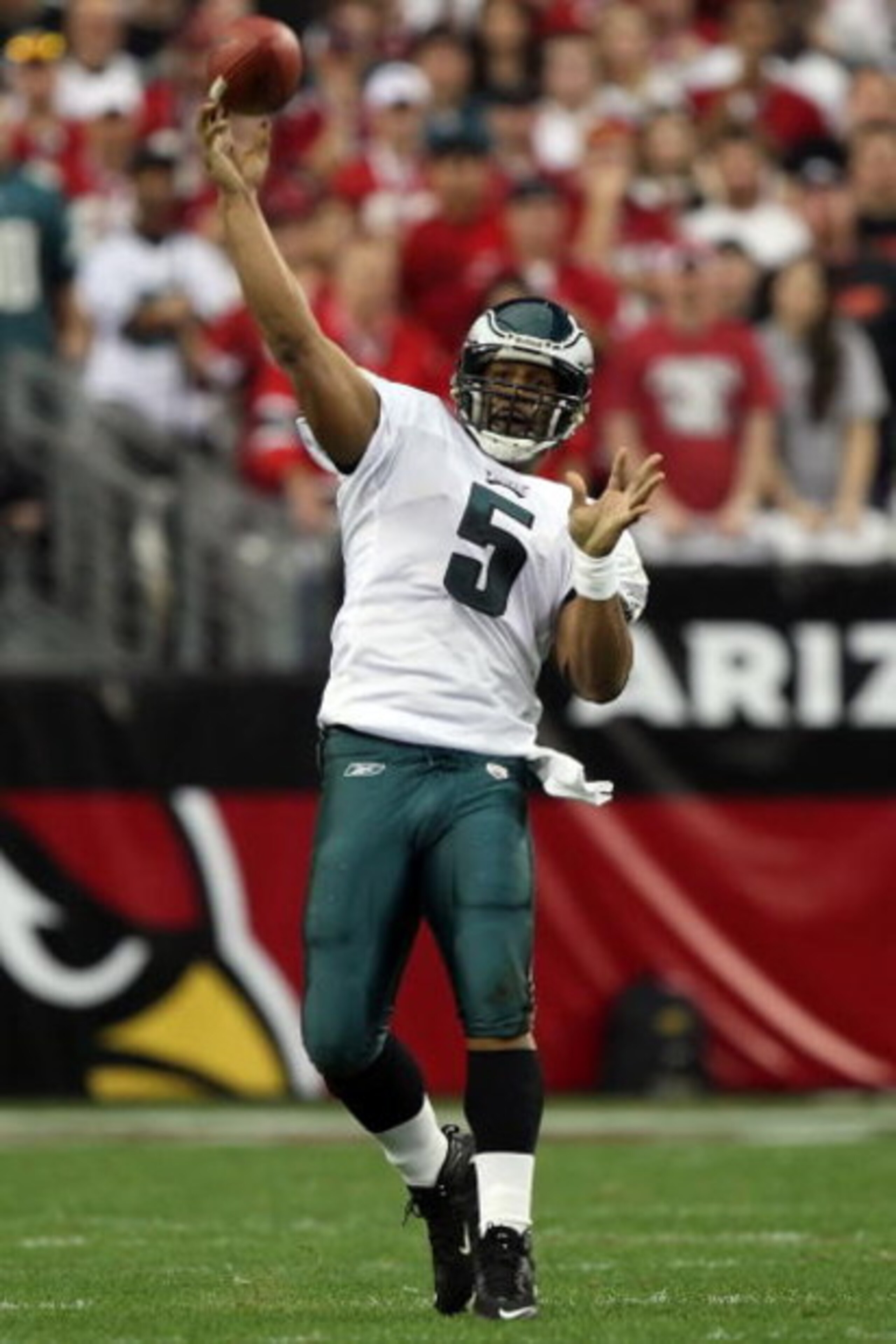 GLENDALE, AZ - JANUARY 18:  Quarterback Donovan McNabb #5 of the Philadelphia Eagles throws the ball during the NFC championship game against the Arizona Cardinals on January 18, 2009 at University of Phoenix Stadium in Glendale, Arizona.  (Photo by Jed J