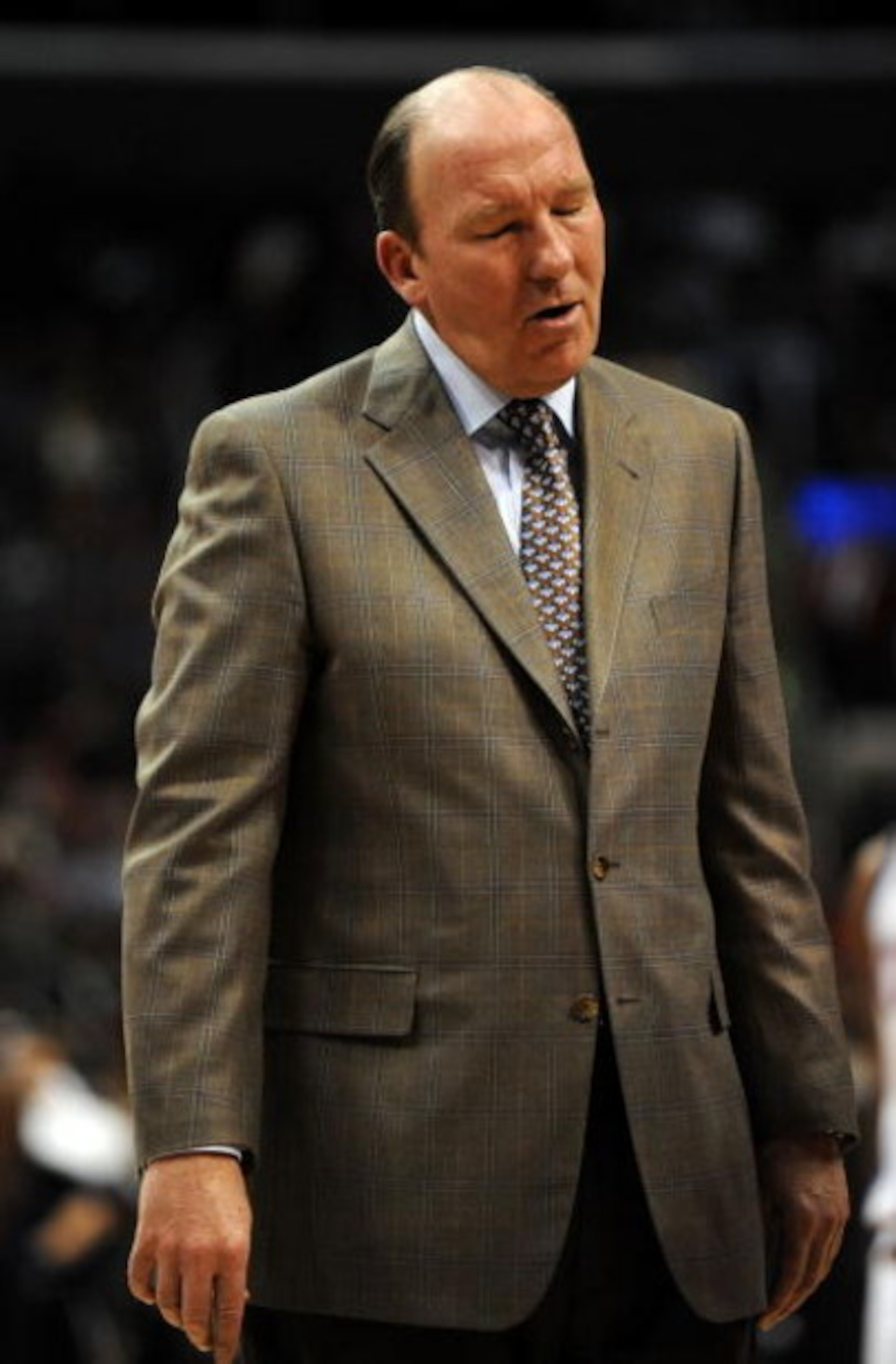 LOS ANGELES, CA - JANUARY 14:  Head Coach Mike Dunleavy of the Los Angeles Clippers reacts off the bench to a no foul call against the Atlanta Hawks during the second half at the Staples Center on January 14, 2009 in Los Angeles, California.  The Hawks wo