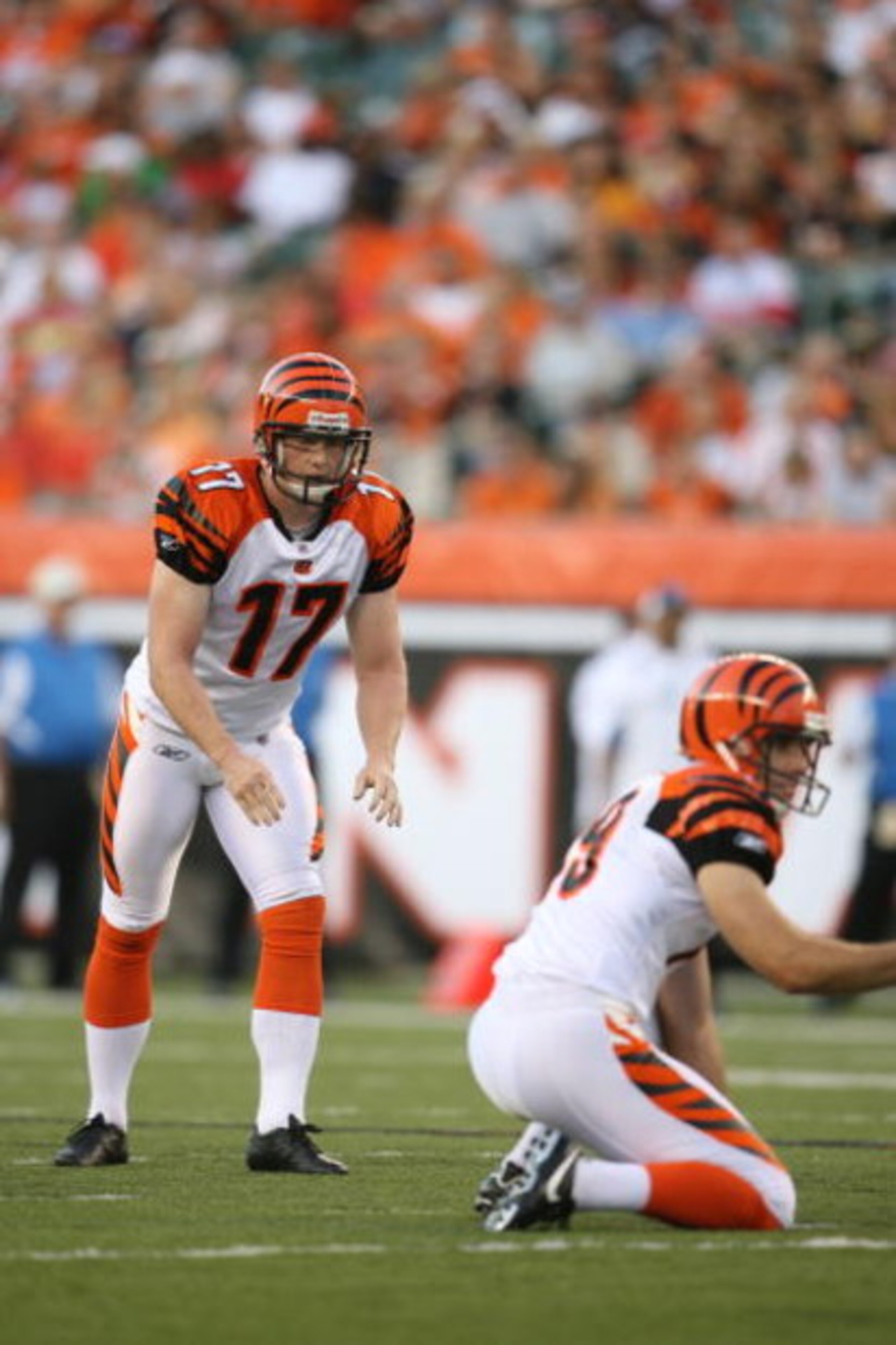 CINCINNATI - AUGUST 17:  Shayne Graham #17 of the Cincinnati Bengals waits to kick the ball during the NFL game against the Detroit Lions at Paul Brown Stadium on August 17, 2008 in Cincinnati, Ohio.  (Photo by Andy Lyons/Getty Images)