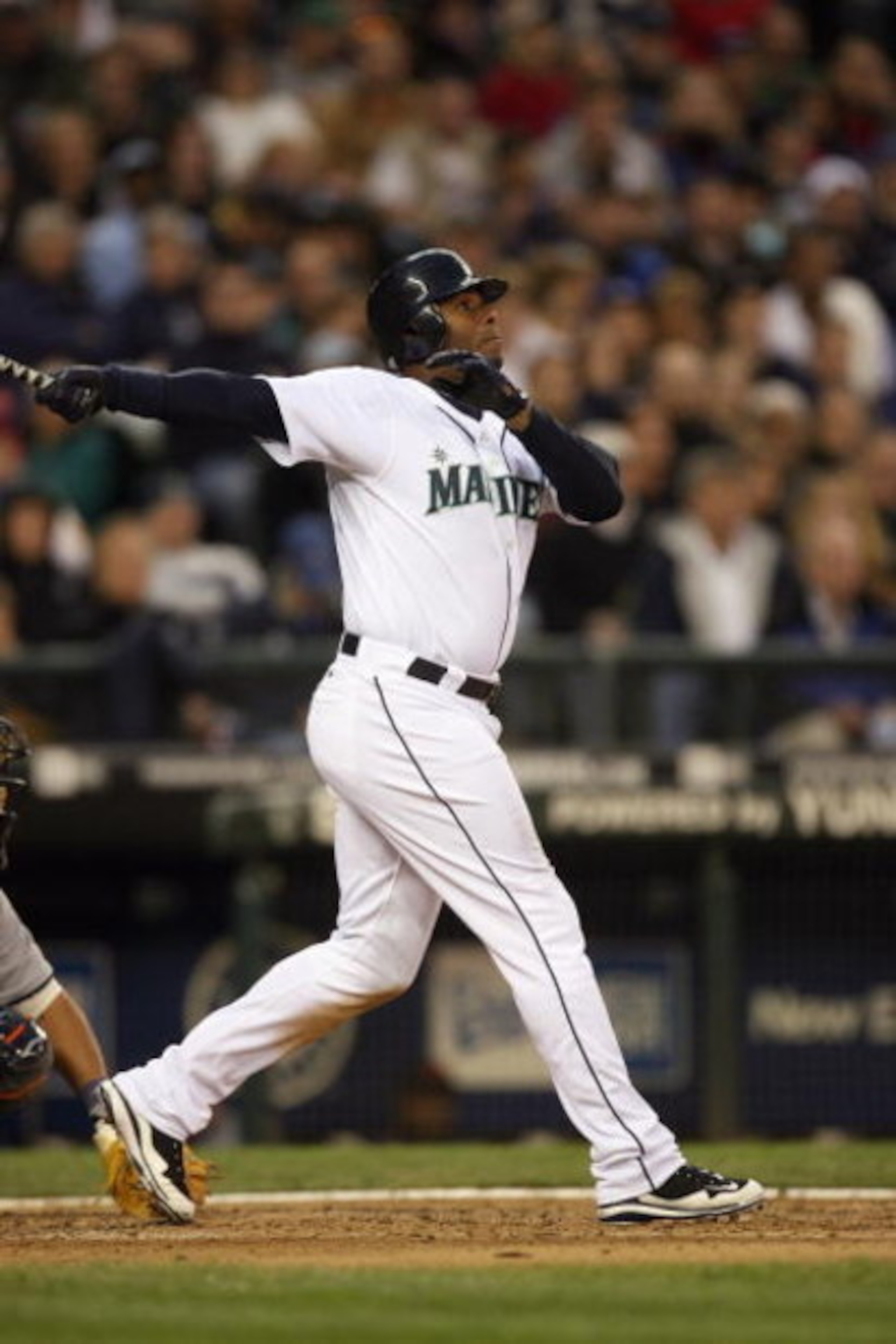 SEATTLE - APRIL 18:  Ken Griffey Jr. #24 of the Seattle Mariners bats against the Detroit Tigers during the game on April 18, 2009 at Safeco Field in Seattle, Washington. (Photo by Otto Greule Jr/Getty Images)