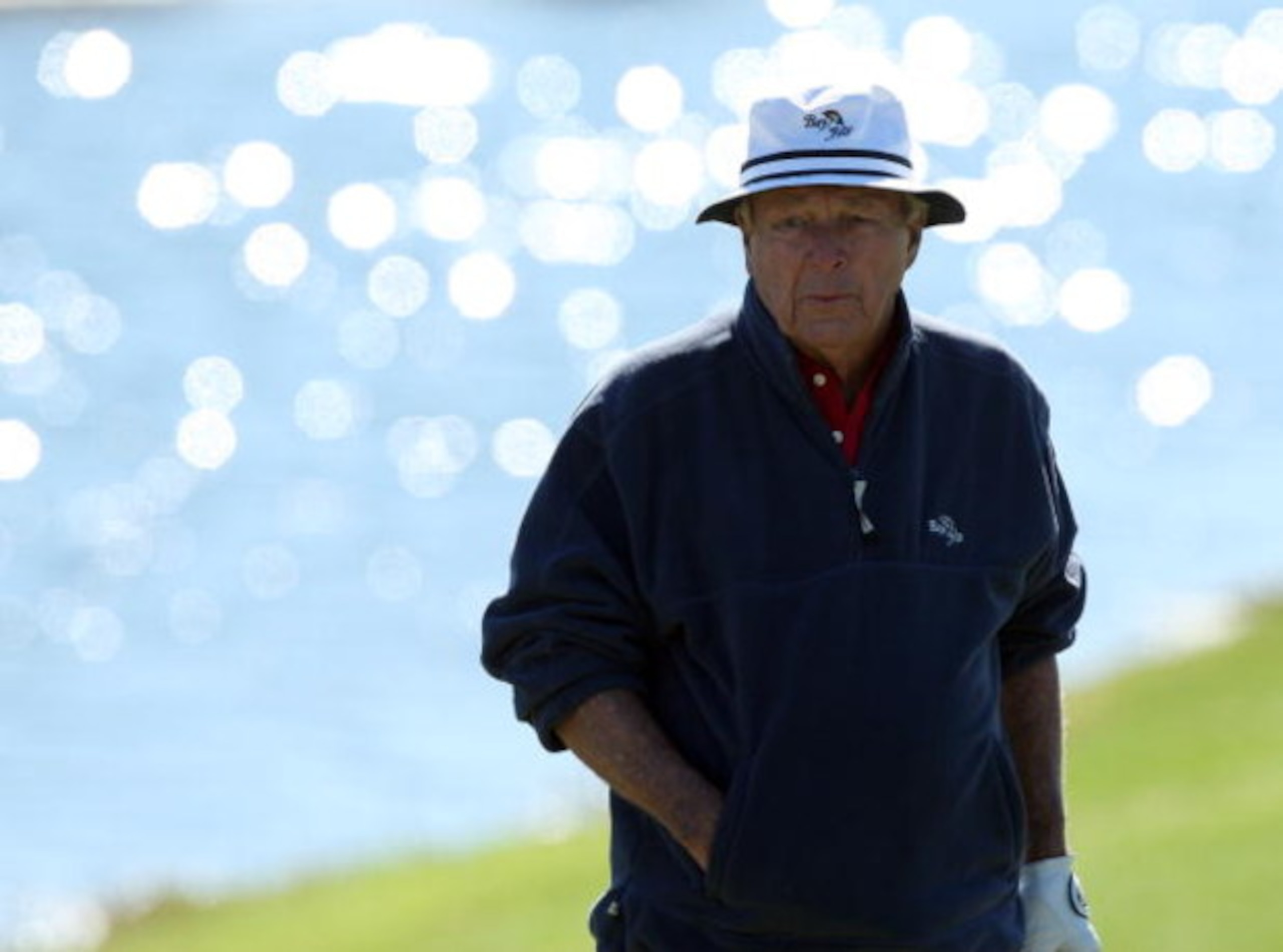 CHAMPIONS GATE, FL - DECEMBER 07:  Arnold Palmer of the USA at the 8th hole during the final round of the Del Webb Father Son Challenge on the International Course at Champions Gate Golf Club on December 7, 2008 in Champions Gate, Florida.  (Photo by Davi