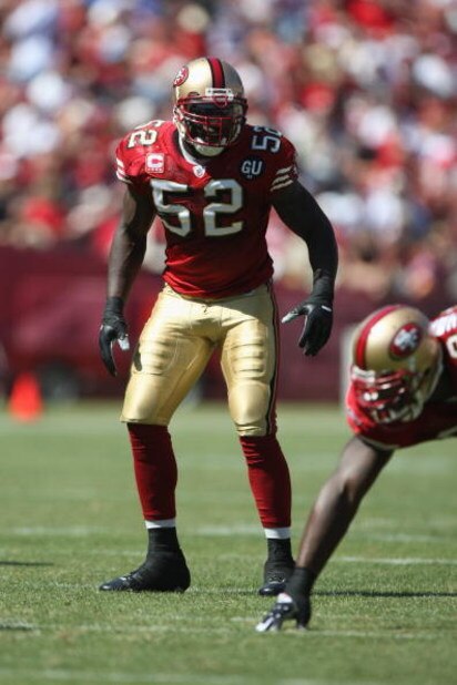 SAN FRANCISCO - SEPTEMBER 7:  Patrick Willis #52 of the San Francisco 49ers lines up for a play during the game against the Arizona Cardinals on September 7, 2008 at Bill Walsh Field at Candlestick Park in San Francisco, California. (Photo by Jed Jacobsoh