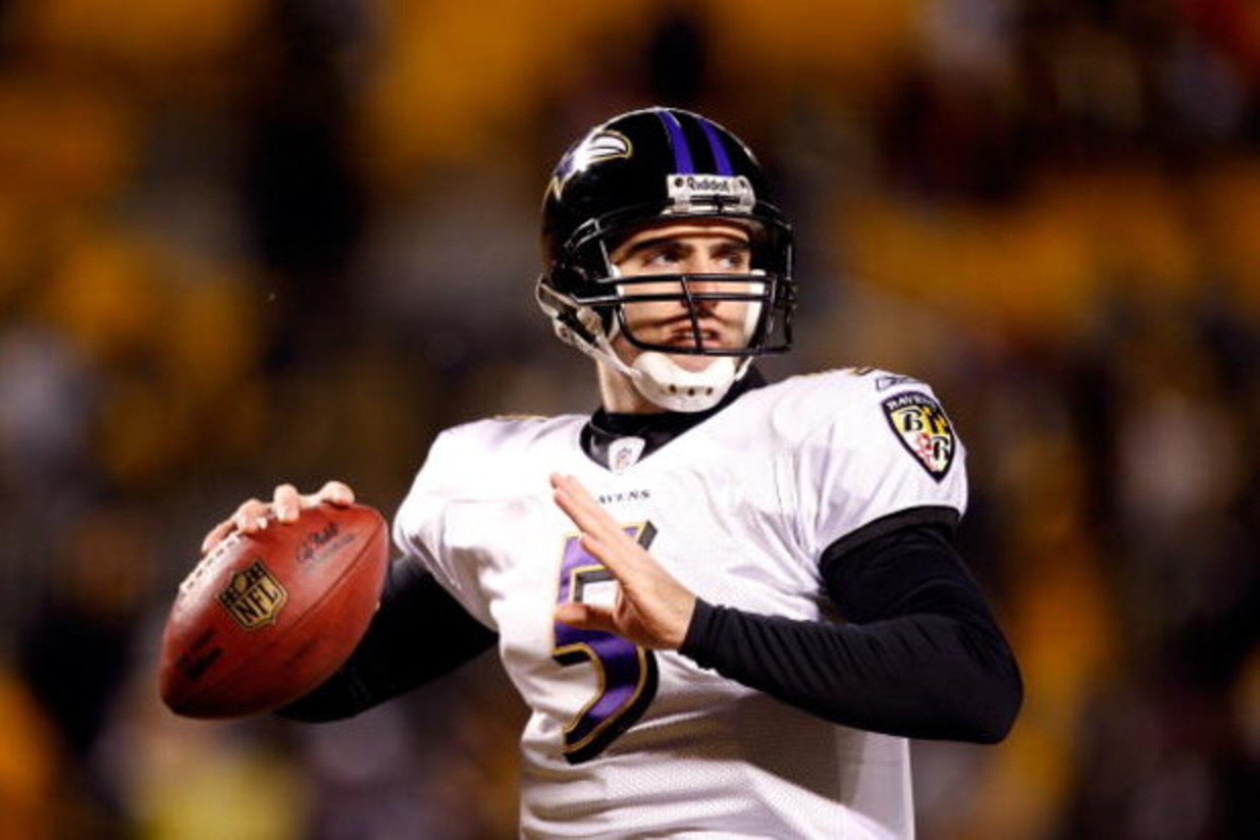 PITTSBURGH - JANUARY 18:  Joe Flacco #5 of the Baltimore Ravens warms up against the Pittsburgh Steelers during the AFC Championship game on January 18, 2009 at Heinz Field in Pittsburgh, Pennsylvania.  (Photo by Streeter Lecka/Getty Images)