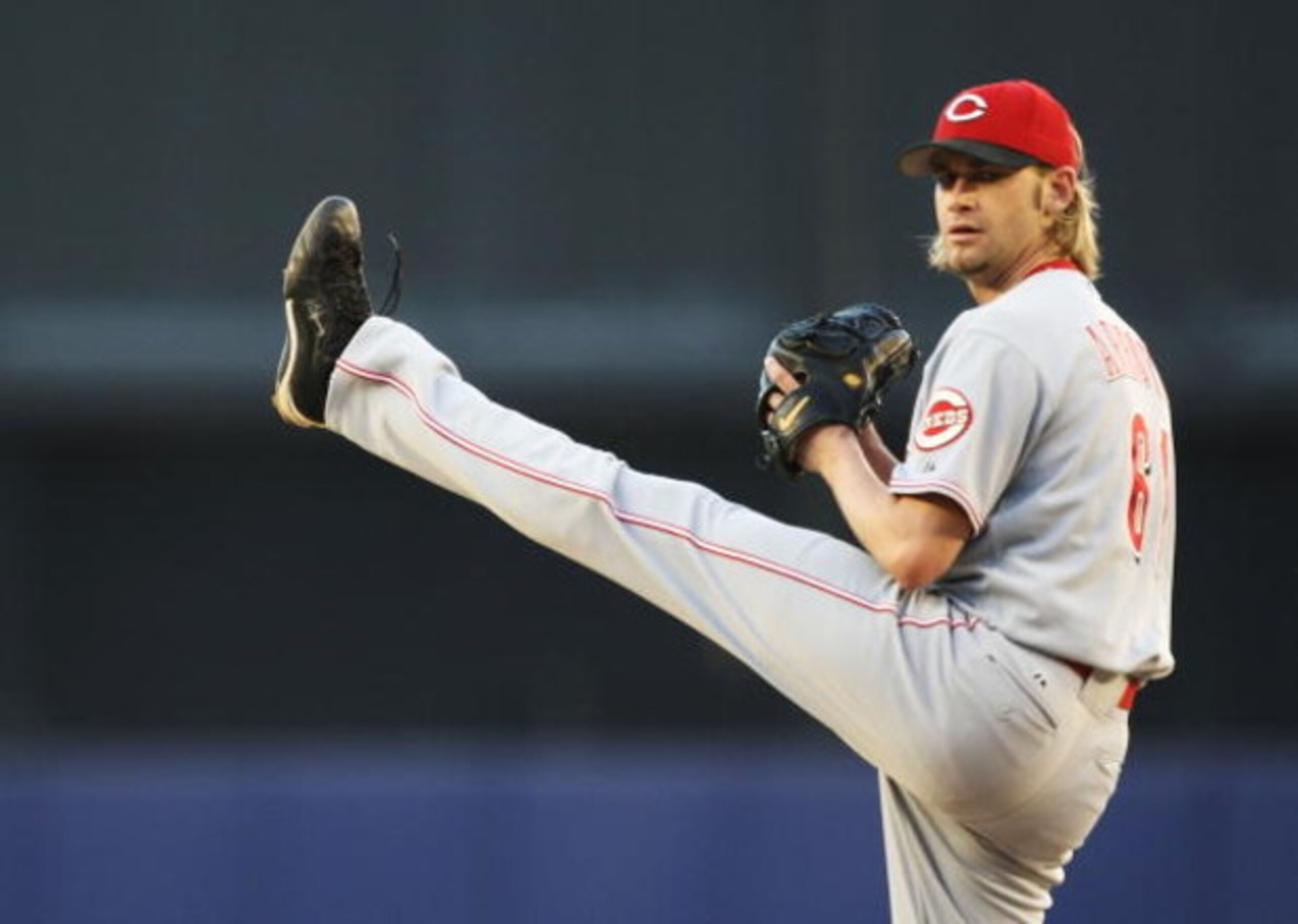 NEW YORK - JULY 12: Bronson Arroyo #61 of the Cincinnati Reds pitches against the New York Mets in the second inning of their game at Shea Stadium on July 12, 2007 in the Queens borough of the Flushing neighborhood of New York City. (Photo by Al Bello/Ge NEW YORK - JULY 12: Bronson Arroyo #61 of the Cincinnati Reds pitches against the New York Mets in the second inning of their game at Shea Stadium on July 12, 2007 in the Queens borough of the Flushing neighborhood of New York City. (Photo by Al Bello/Ge
