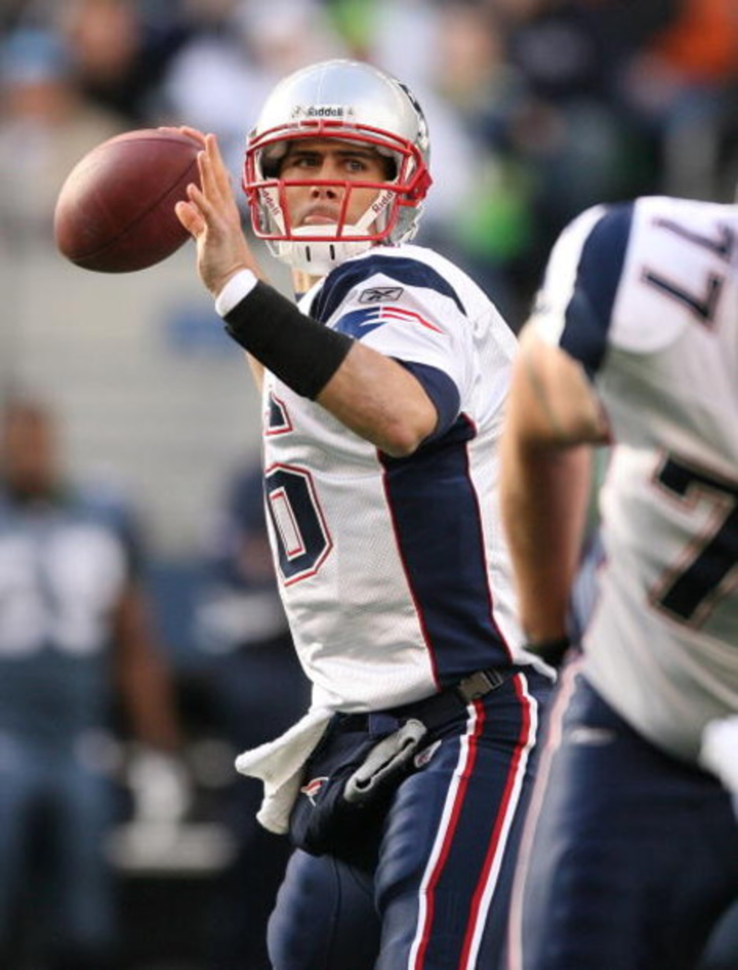 SEATTLE - DECEMBER 07:  Quarterback Matt Cassel #16 of the  New England Patriots passes against the Seattle Seahawks on December 7, 2008 at Qwest Field in Seattle, Washington. The Patriots defeated the Seahawks 24-21. (Photo by Otto Greule Jr/Getty Images
