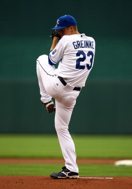 KANSAS CITY, MO - JUNE 17:  Starting pitcher Zack Greinke #23 of the Kansas City Royals pitches just prior to the start of the game against  the Arizona Diamondbacks on June 17, 2009 at Kauffman Stadium in Kansas City, Missouri.  (Photo by Jamie Squire/Ge