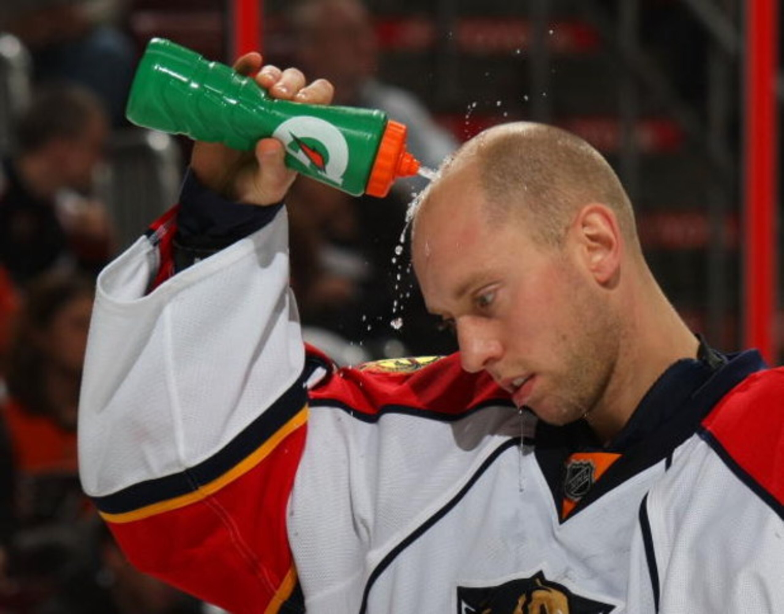 PHILADELPHIA - MARCH 26:  Craig Anderson #31 of the Florida Panthers cools off during his game against the Philadelphia Flyers on March 26, 2009 at the Wachovia Center in Philadelphia, Pennsylvania.  (Photo by Bruce Bennett/Getty Images)