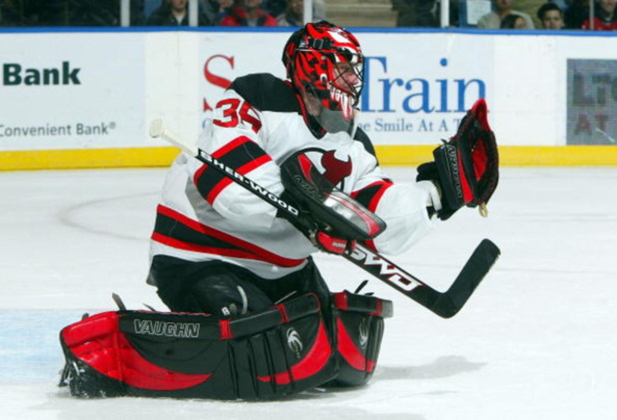 UNIONDALE, NY - FEBRUARY 21:  Scott Clemmensen #35 of the New Jersey Devils skates against the New York Islanders on February 21, 2009 at Nassau Coliseum in Uniondale, New York.  (Photo by Jim McIsaac/Getty Images)