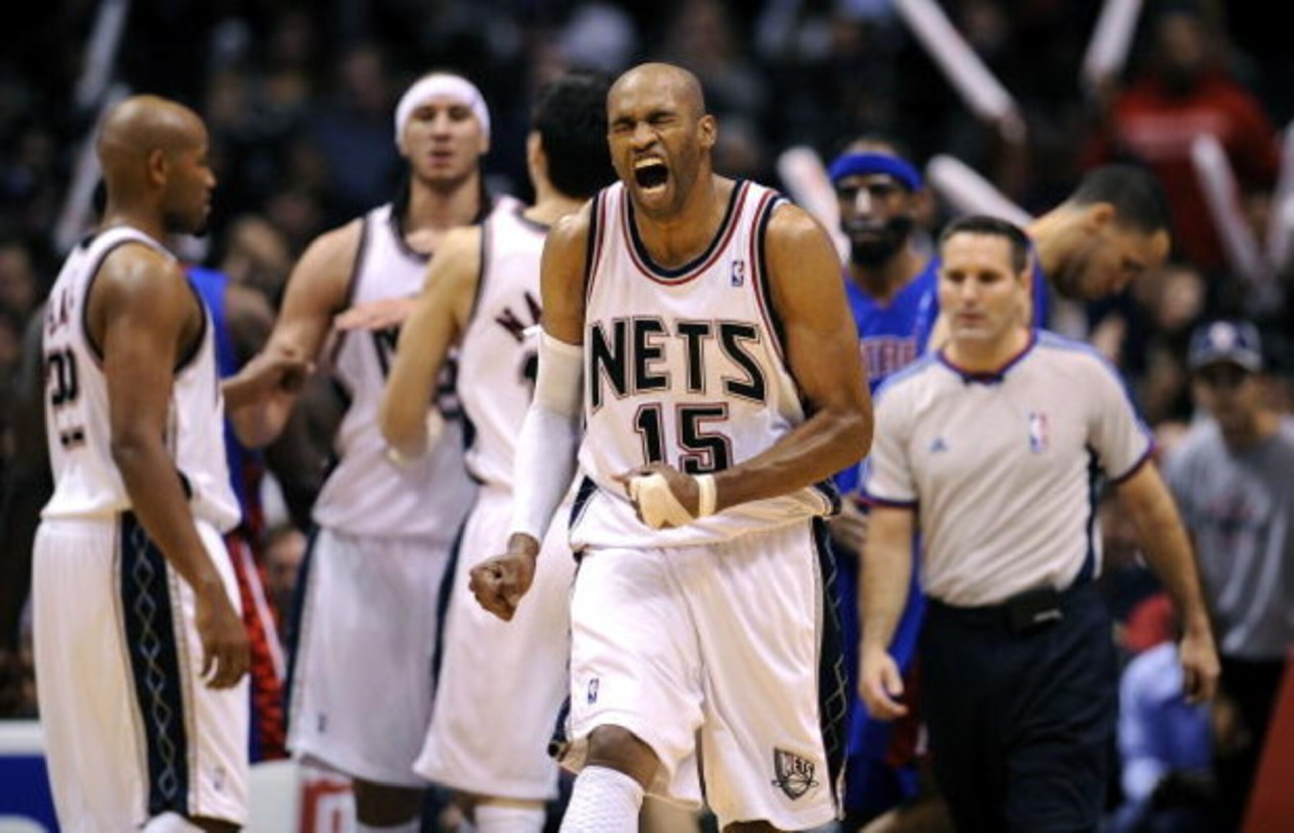 EAST RUTHERFORD, NJ - NOVEMBER 07:  Vince Carter #15 of the New Jersey Nets reacts during a game against of the Detroit Pistons November 7, 2008 at the Izod Arena in East Rutherford, New Jersey.  (Photo by Jeff Zelevansky/Getty Images)
