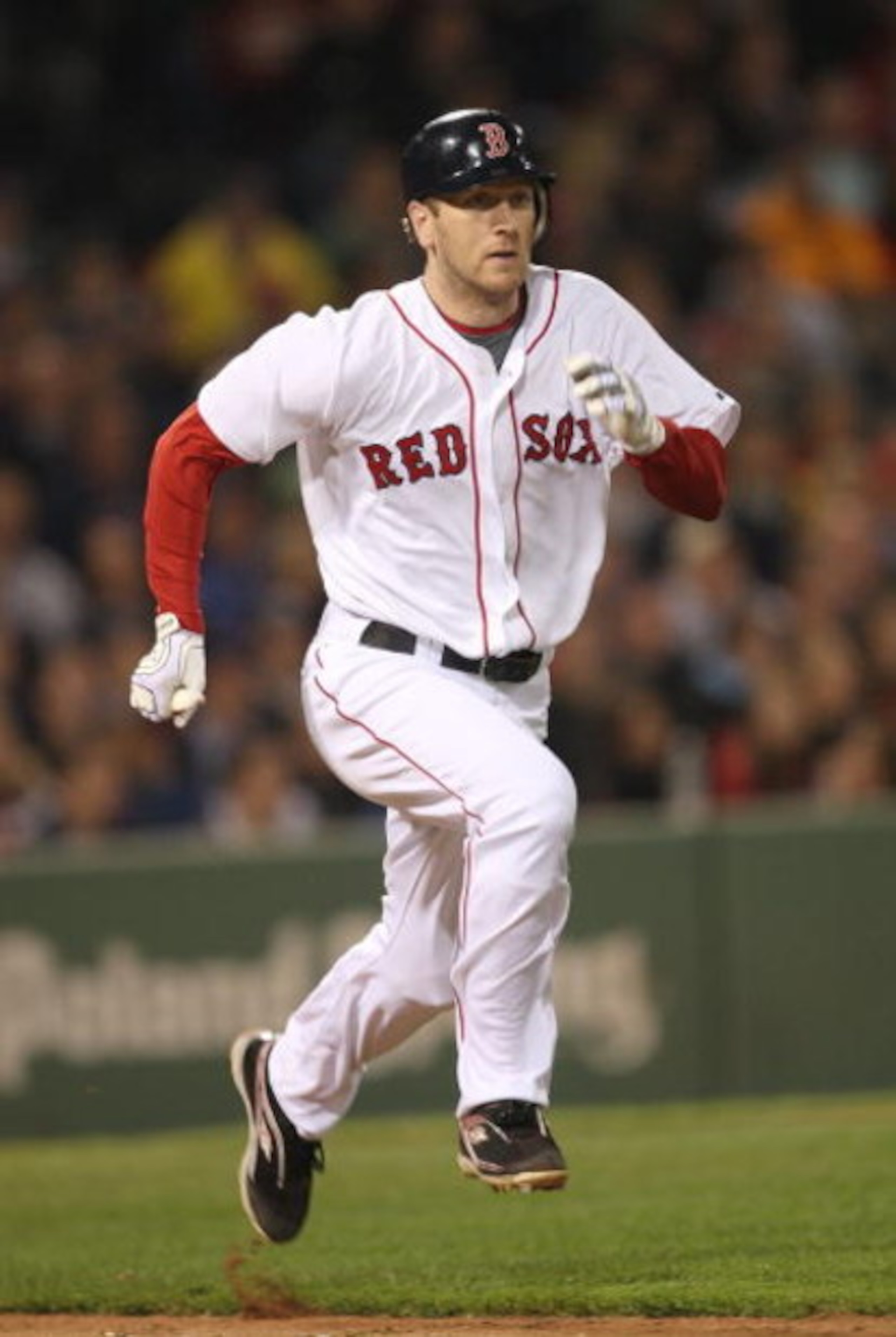 BOSTON - JUNE 11: Jason Bay #44 of the Boston Red Sox runs down the first base line against the New York Yankees at Fenway Park on June 11, 2009 in Boston, Massachusetts.  (Photo by Jim Rogash/Getty Images)