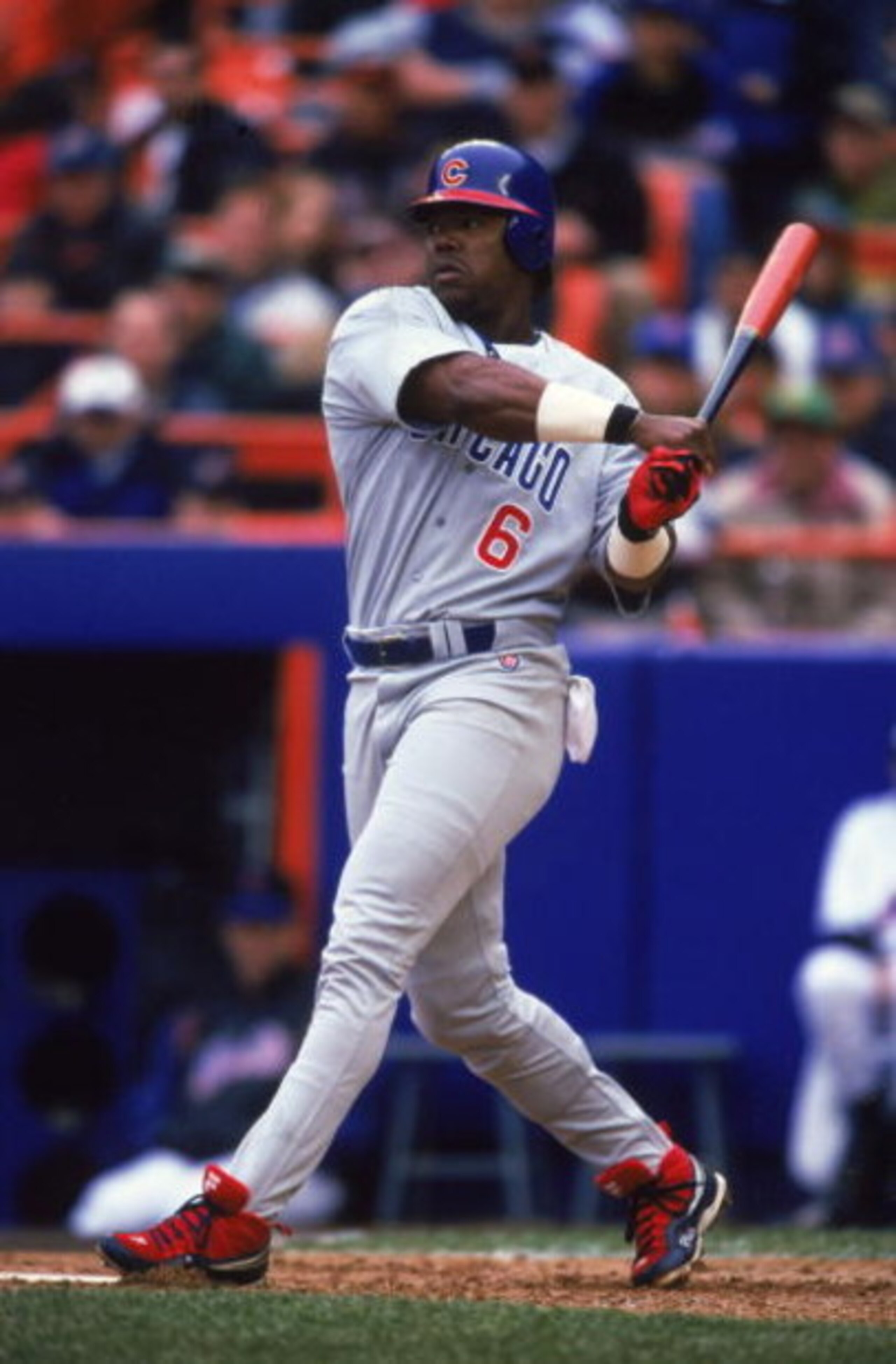 22 Apr 2000:  Glenallen Hill #6 of the Chicago Cubs at bat during the game against the New York Mets at Shea Stadium in Flushing, New York. The Mets defeated the Cubs 8-3. Mandatory Credit: Ezra O. Shaw  /Allsport