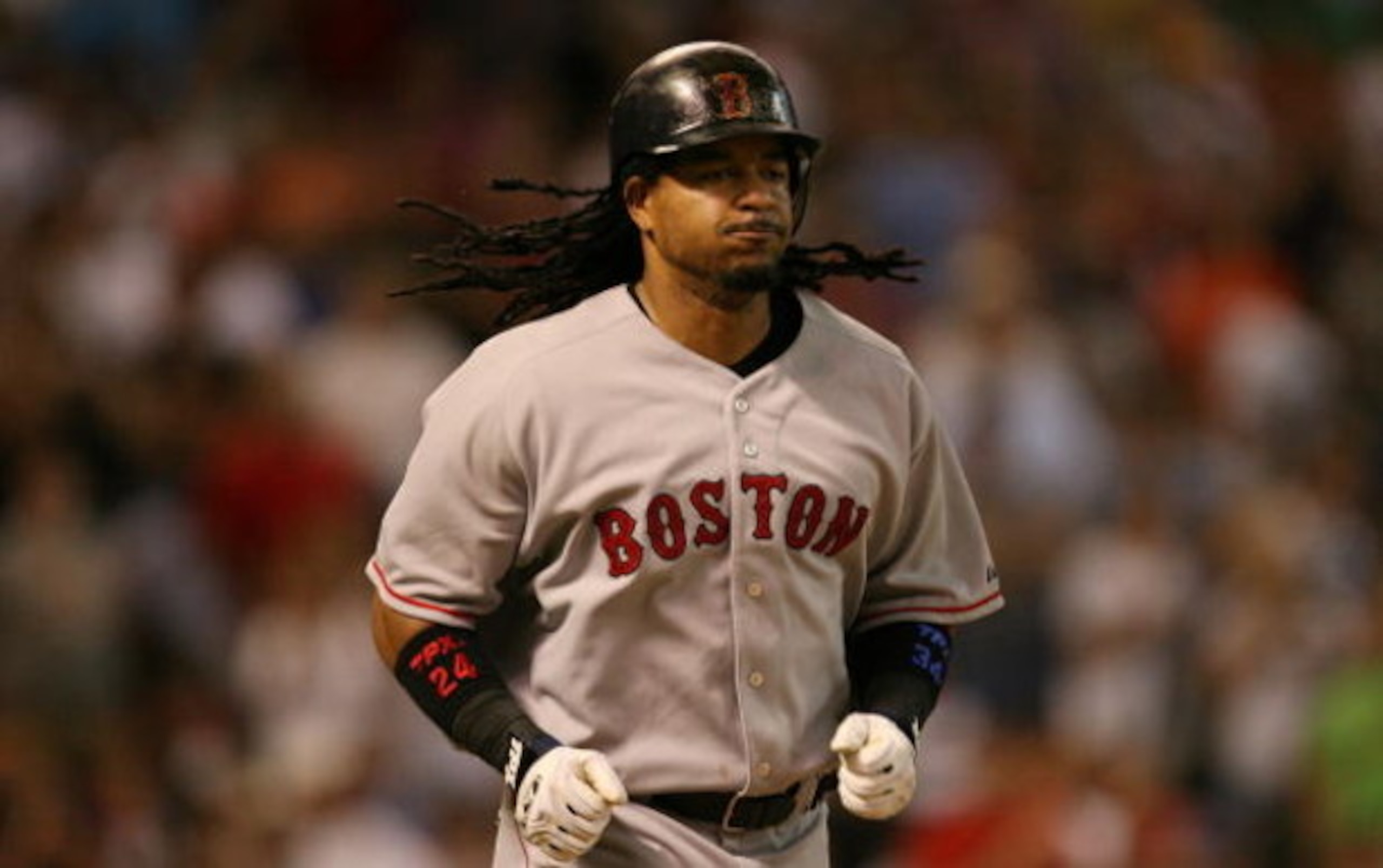 HOUSTON - JUNE 29:  Manny Ramirez #24 of the Boston Red Sox runs against the Houston Astros during Interleague MLB action on June 29, 2008 at Minute Maid Park in Houston, Texas.  (Photo by Ronald Martinez/Getty Images)