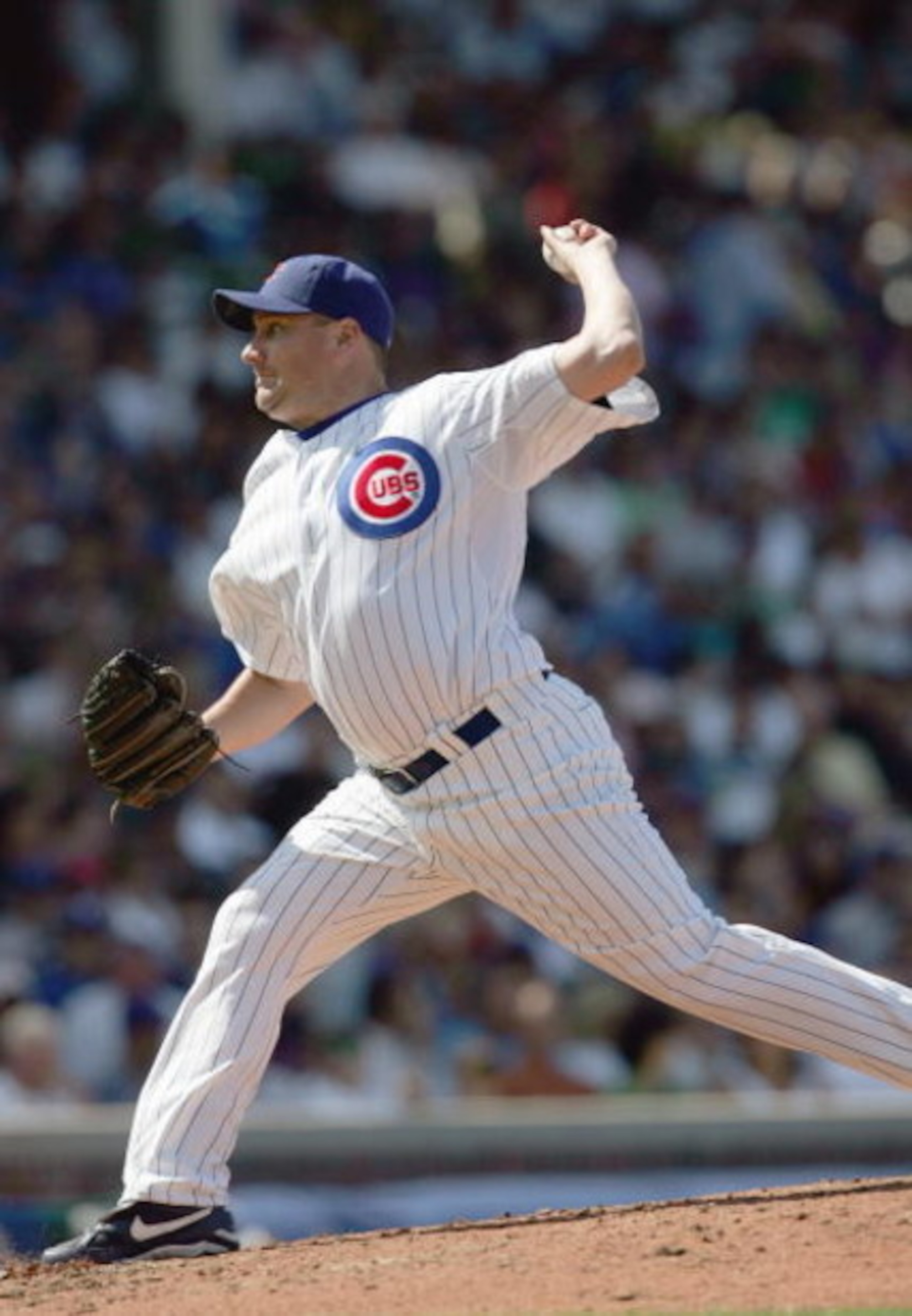 CHICAGO - JUNE 30: Scott Eyre #47of the Chicago Cubs delivers the pitch during the game against the Milwaukee Brewers on June 30, 2007 at Wrigley Field in Chicago, Illinois. (Photo by Jonathan Daniel/Getty Images) 