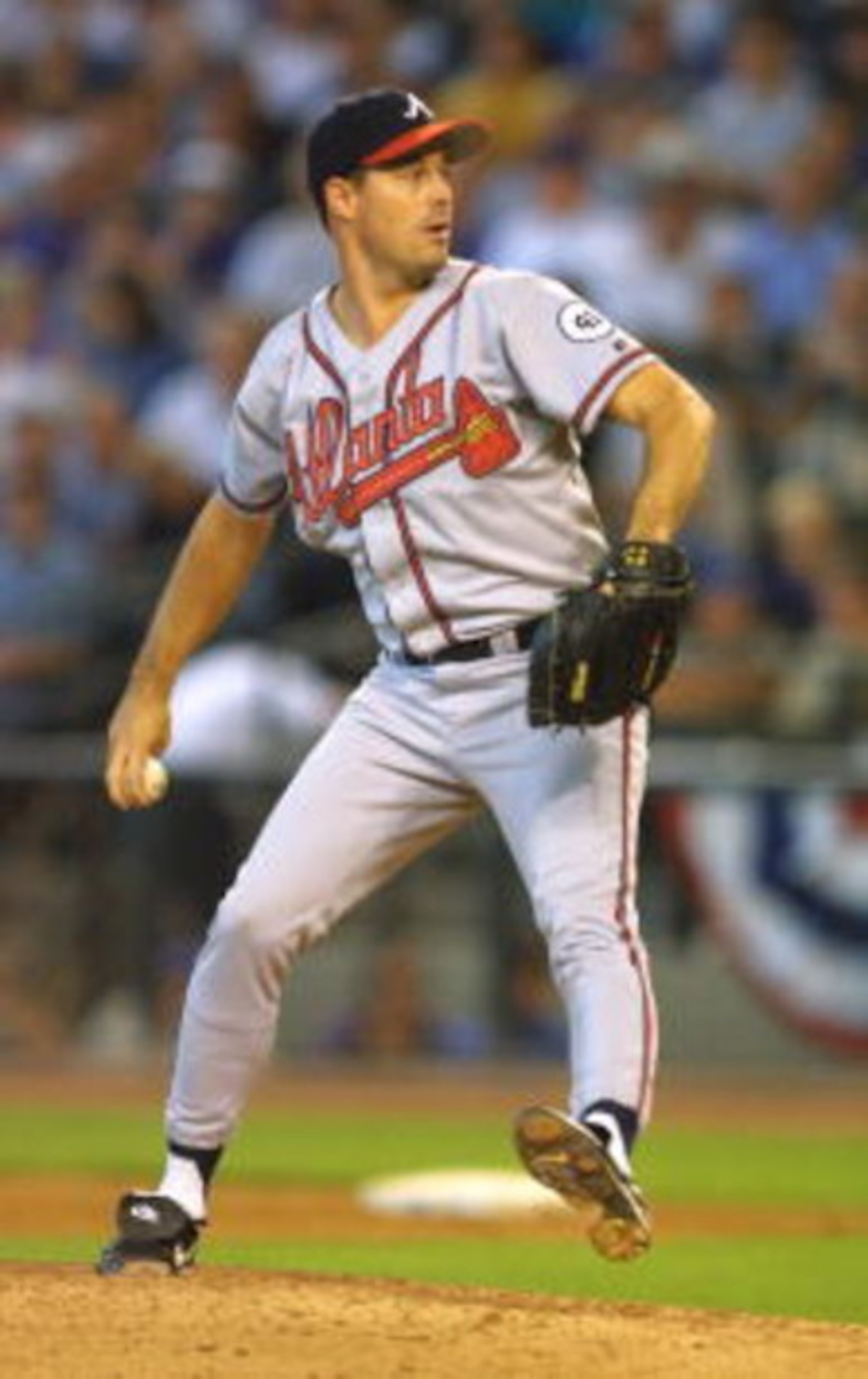 16 Oct 2001:  Pitcher Greg Maddux #31 of the Atlanta Braves throws a pitch during game one of the National League Championship Series against the Arizona Diamondbacks at Bank One Ballpark in Phoenix, Arizona. The Diamondbacks defeated the Braves 2-0. DIGI