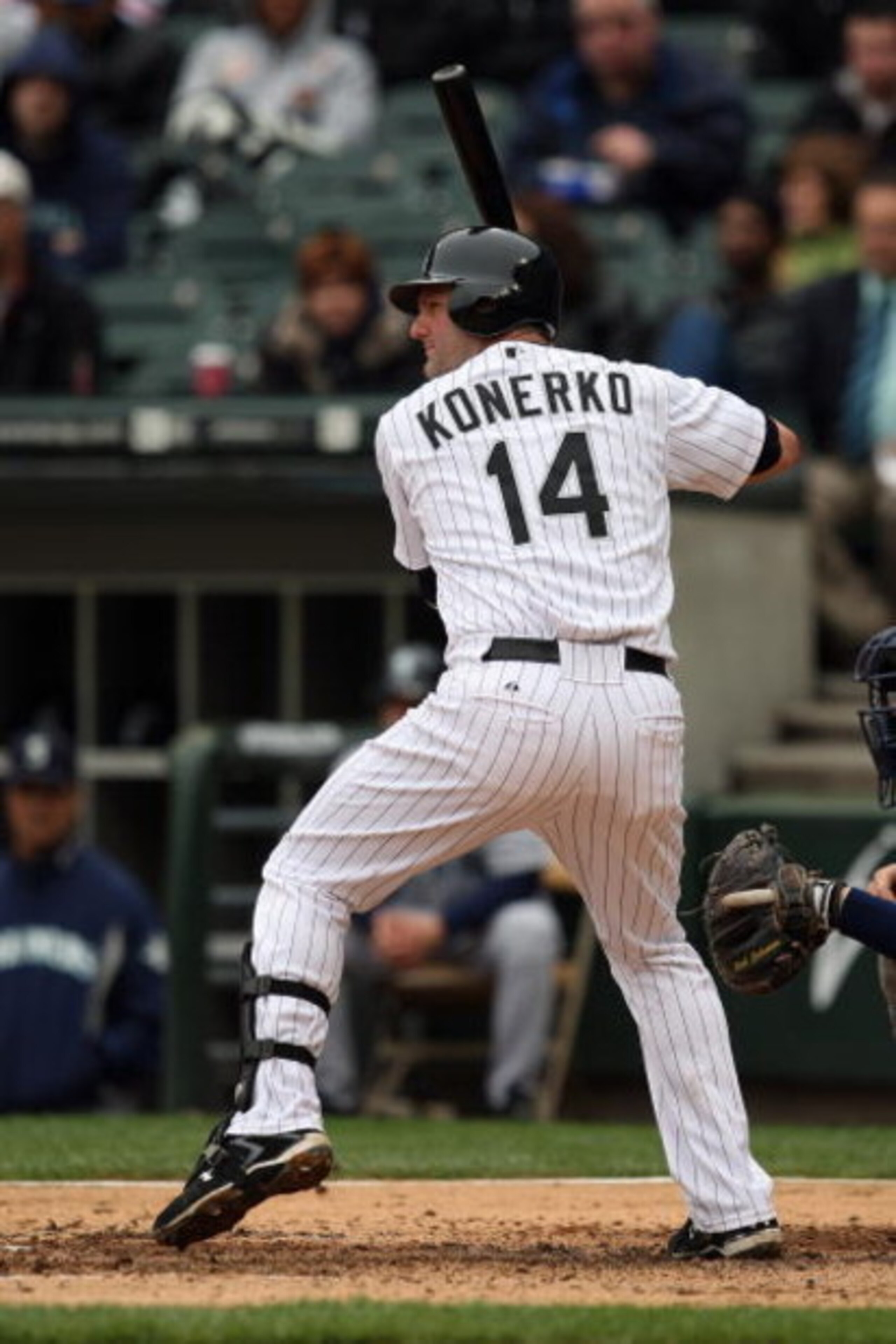 CHICAGO - APRIL 29:  Paul Konerko #14 of the Chicago White Sox bats against the Seattle Mariners during the game on April 29, 2009 at U.S. Cellular Field in Chicago, Illinois. (Photo by Jonathan Daniel/Getty Images) 