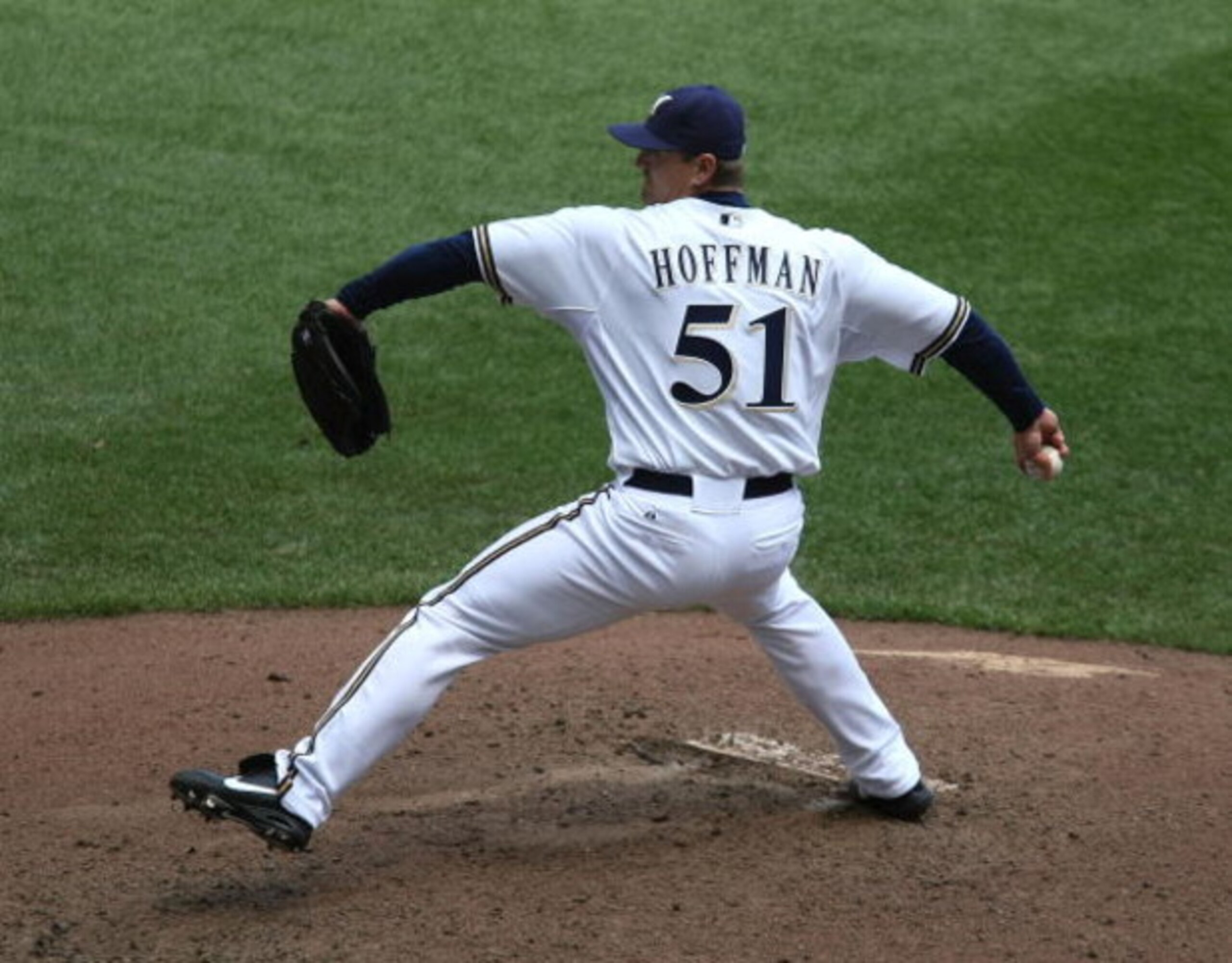 MILWAUKEE - MAY 14: Trevor Hoffman #51 of the Milwaukee Brewers delivers the ball against the Florida Marlins on May 14, 2009 at Miller Park in Milwaukee, Wisconsin. The Brewers defeated the Marlins 5-3. (Photo by Jonathan Daniel/Getty Images)