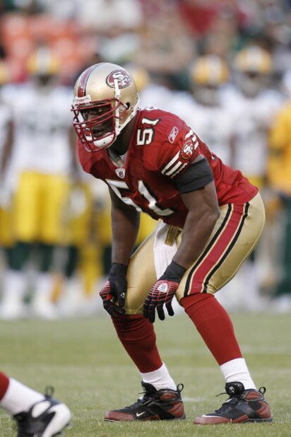 SAN FRANCISC0 - AUGUST 16:  Linebacker Takeo Spikes #51 of the San Francisco 49ers waits for the snap against the Green Bay Packers during a preseason game on August 16, 2008 at Candlestick Park in San Francisco, California.  (Photo by Greg Trott/Getty Im