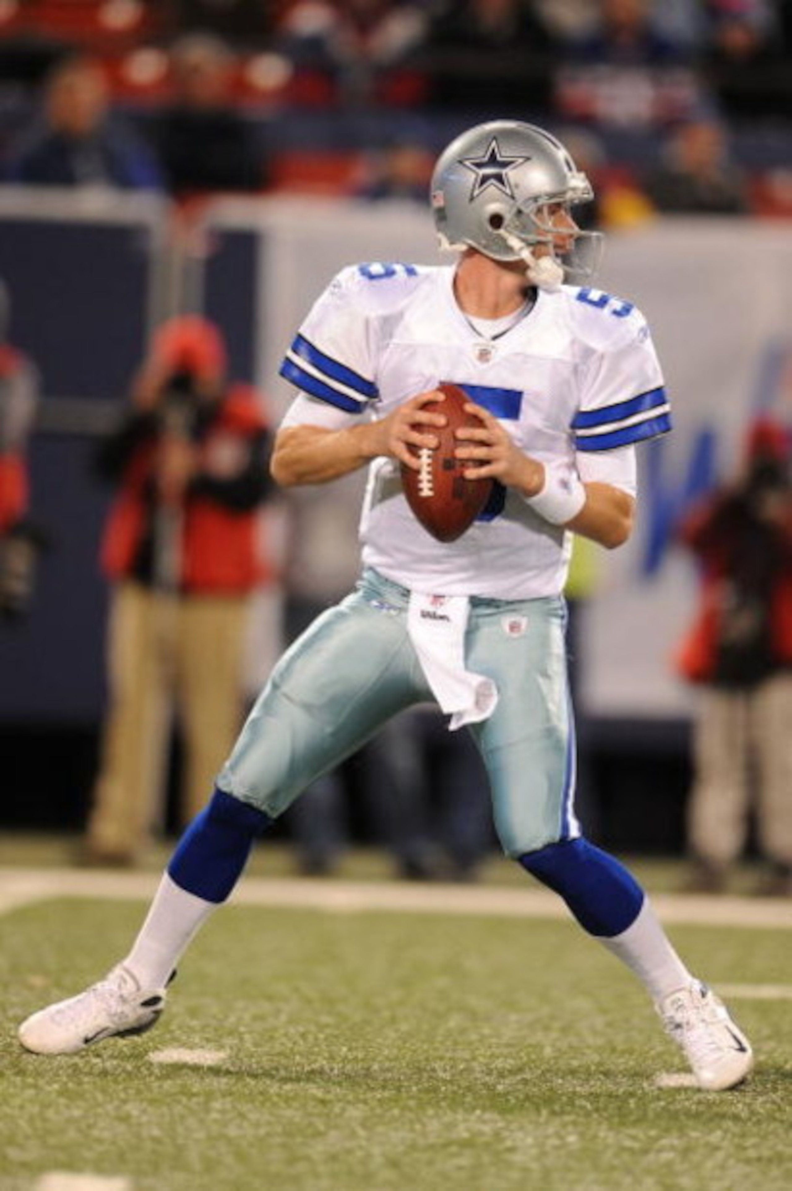 EAST RUTHERFORD, NJ - NOVEMBER 02:  Brooks Bollinger #5 of the Dallas Cowboys in action against The New York Giants during their game on November 2, 2008 at Giants Stadium in East Rutherford, New Jersey.  (Photo by Al Bello/Getty Images)