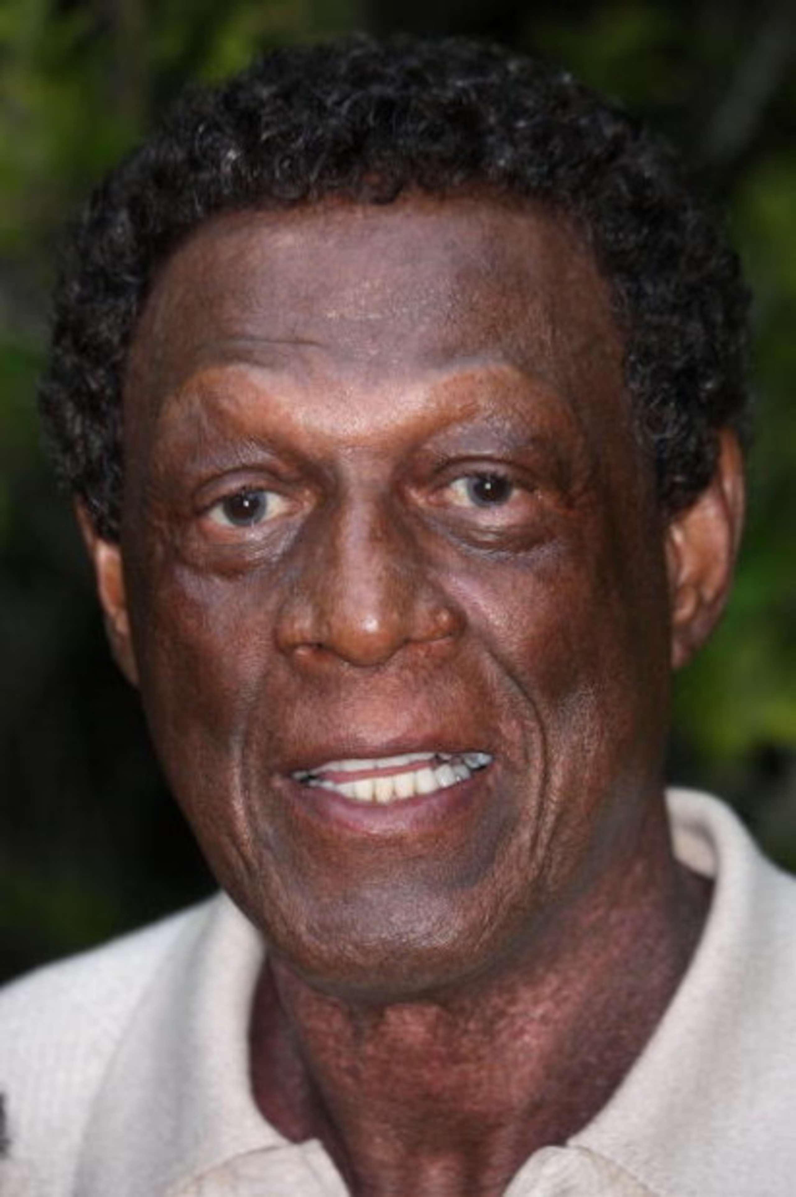 LOS ANGELES, CA - JUNE 20: Former NBA basketball player Elgin Baylor attends the Greater Los Angeles Zoo Association's 39th annual Beastly Ball at the Los Angeles Zoo on June 20, 2009 in Los Angeles, California.  (Photo by Frederick M. Brown/Getty Images)