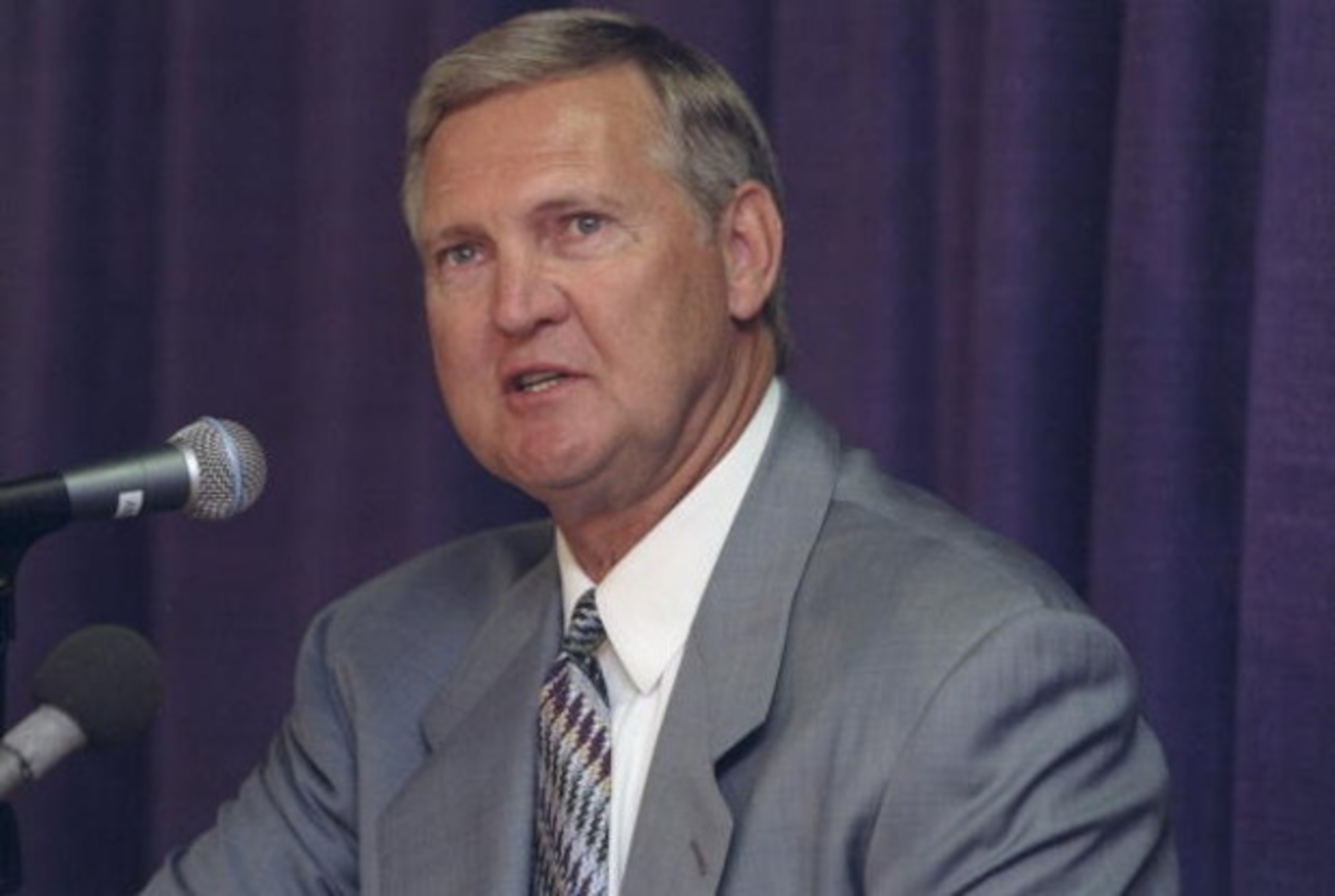 19 Apr 1998:  Los Angeles Lakers general manager Jerry West speaks during a press conference at the Great Western Forum in Inglewood, California. Mandatory Credit: Todd Warshaw  /Allsport
