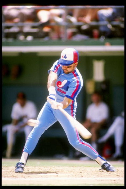 1990:  Shortstop Spike Owen of the Montreal Expos swings at the ball. Mandatory Credit: Stephen Dunn  /Allsport