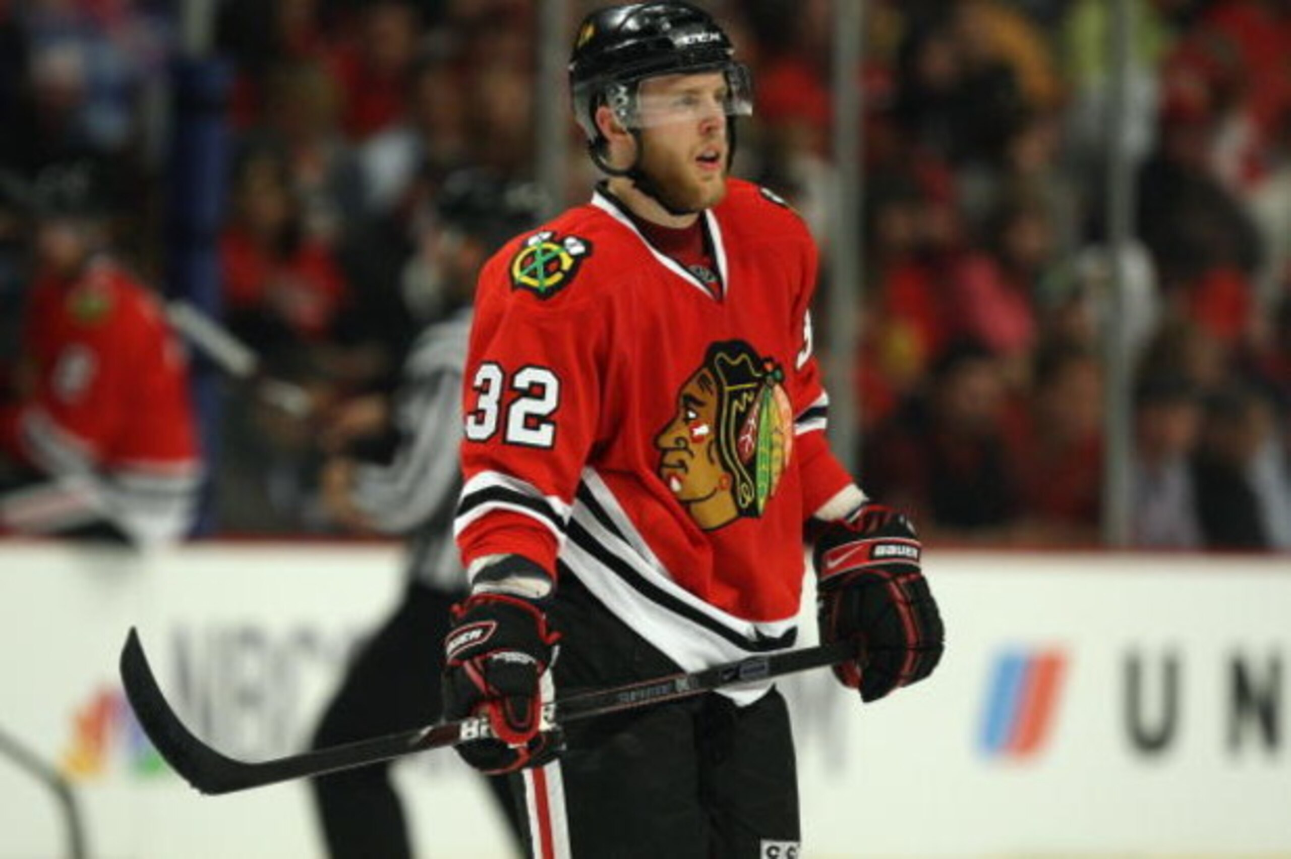 CHICAGO - MAY 22:  Kris Versteeg #32 of the Chicago Blackhawks looks on against the Detroit Red Wings during Game Three of the Western Conference Championship Round of the 2009 Stanley Cup Playoffs on May 22, 2009 at the United Center in Chicago, Illinois