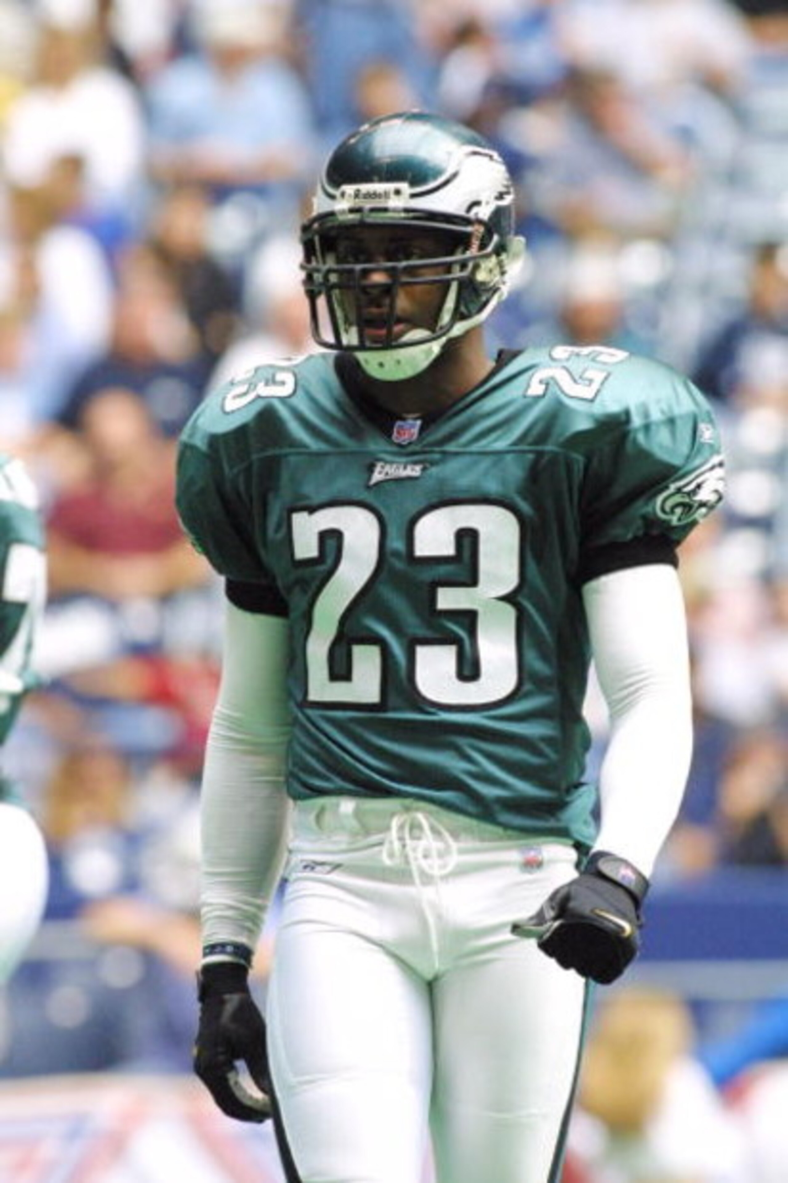 18 Nov 2001:  Troy Vincent #23 of the Philadelphia Eagles looks on during the game against the Dallas Cowboys at Texas Stadium in Irving, TX.  The Eagles defeat the Cowboys 36-3. DIGITAL IMAGE. Mandatory Credit: Ronald Martinez/ALLSPORT