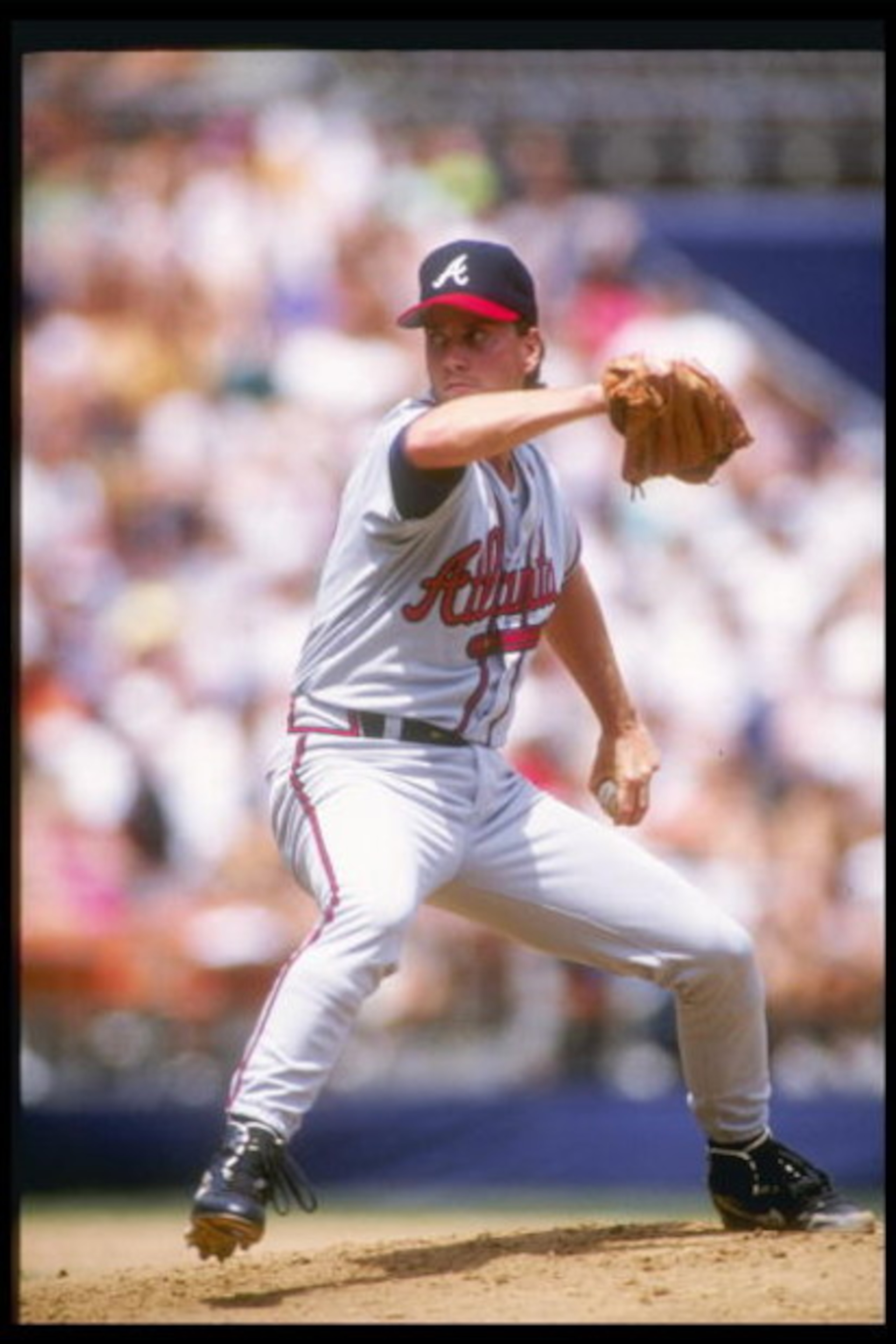22 Apr 1992: Pitcher Tom Glavine of the Atlanta Braves prepares to throw the ball during a game against the San Diego Padres at Jack Murphy Stadium in San Diego, California.