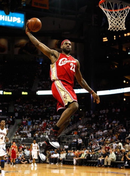 ATLANTA - MAY 11:  LeBron James #23 of the Cleveland Cavaliers goes up for a dunk against the Atlanta Hawks during Game Four of the Eastern Conference Semifinals during the 2009 NBA Playoffs at Philips Arena on May 11, 2009 in Atlanta, Georgia.  NOTE TO U
