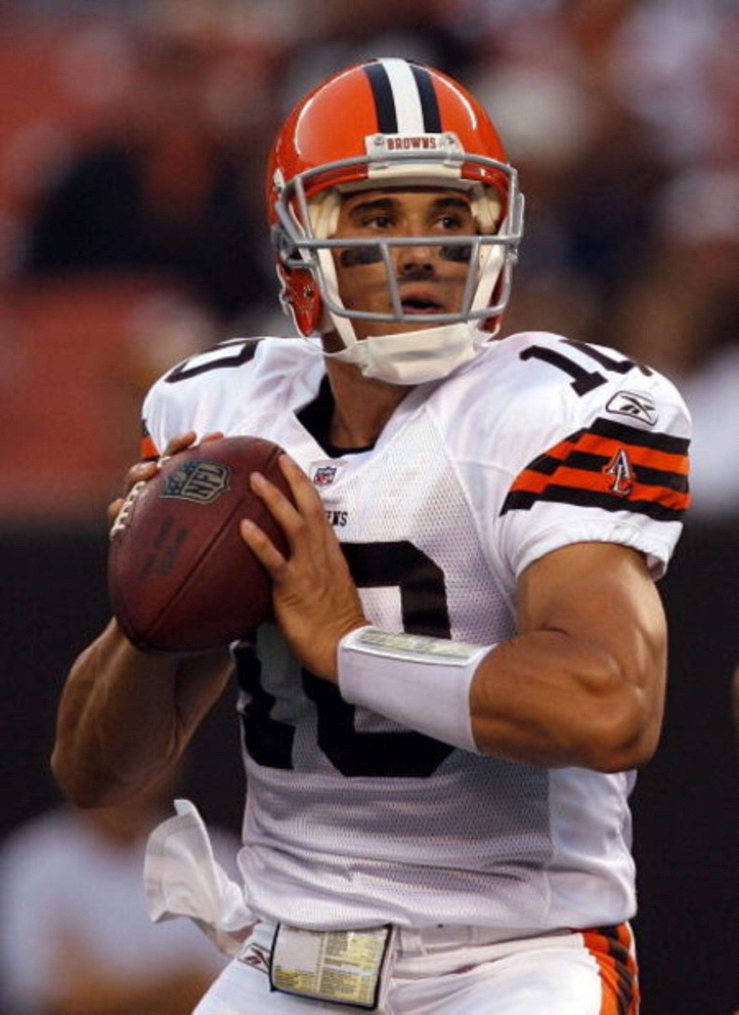 CLEVELAND - AUGUST 28: Brady Quinn #10 of the Cleveland Browns looks to pass the football against the Chicago Bears during a preseason NFL game at Cleveland Browns Stadium on August 28, 2008 in Cleveland, Ohio. (Photo by Matt Sullivan/Getty Images) CLEVELAND - AUGUST 28: Brady Quinn #10 of the Cleveland Browns looks to pass the football against the Chicago Bears during a preseason NFL game at Cleveland Browns Stadium on August 28, 2008 in Cleveland, Ohio. (Photo by Matt Sullivan/Getty Images)