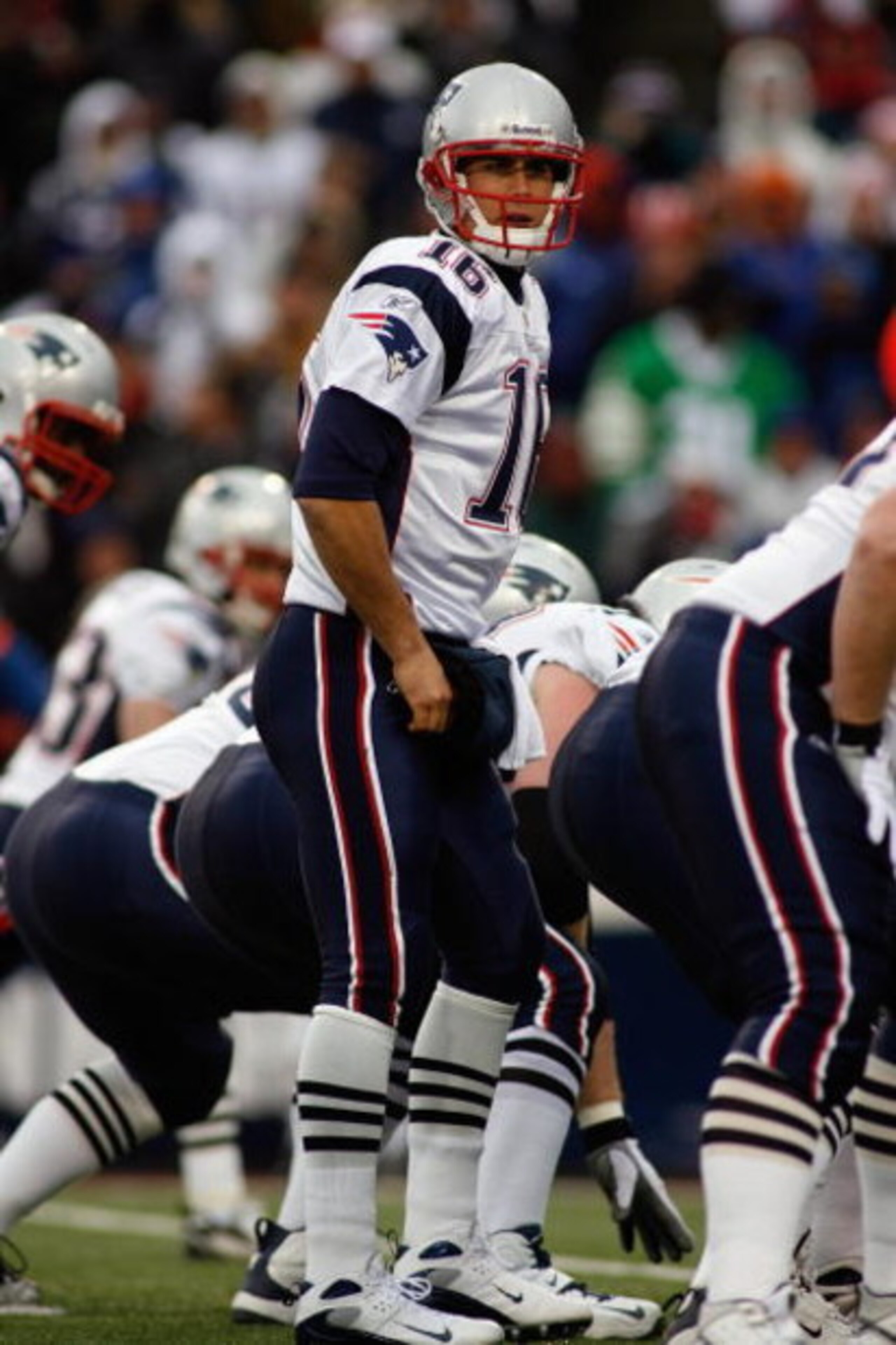 ORCHARD PARK, NY - DECEMBER 28: Matt Cassel #16 of the New England Patriots stands under center during the game against the Buffalo Bills on December 28, 2008 at Ralph Wilson Stadium in Orchard Park, New York. (Photo by Rick Stewart/Getty Images) ORCHARD PARK, NY - DECEMBER 28: Matt Cassel #16 of the New England Patriots stands under center during the game against the Buffalo Bills on December 28, 2008 at Ralph Wilson Stadium in Orchard Park, New York. (Photo by Rick Stewart/Getty Images)