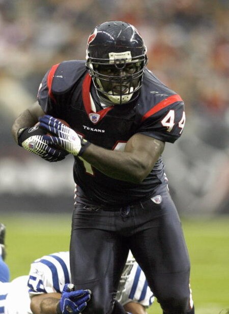 HOUSTON - DECEMBER 24: Vonta Leach #44 of the Houston Texans carries the ball during the game against the Indianapolis Colts on December 24, 2006 at Reliant Stadium in Houston, Texas. The Texans defeated the Colts 27-24. (Photo by Chris Graythen/Getty Im HOUSTON - DECEMBER 24: Vonta Leach #44 of the Houston Texans carries the ball during the game against the Indianapolis Colts on December 24, 2006 at Reliant Stadium in Houston, Texas. The Texans defeated the Colts 27-24. (Photo by Chris Graythen/Getty Im