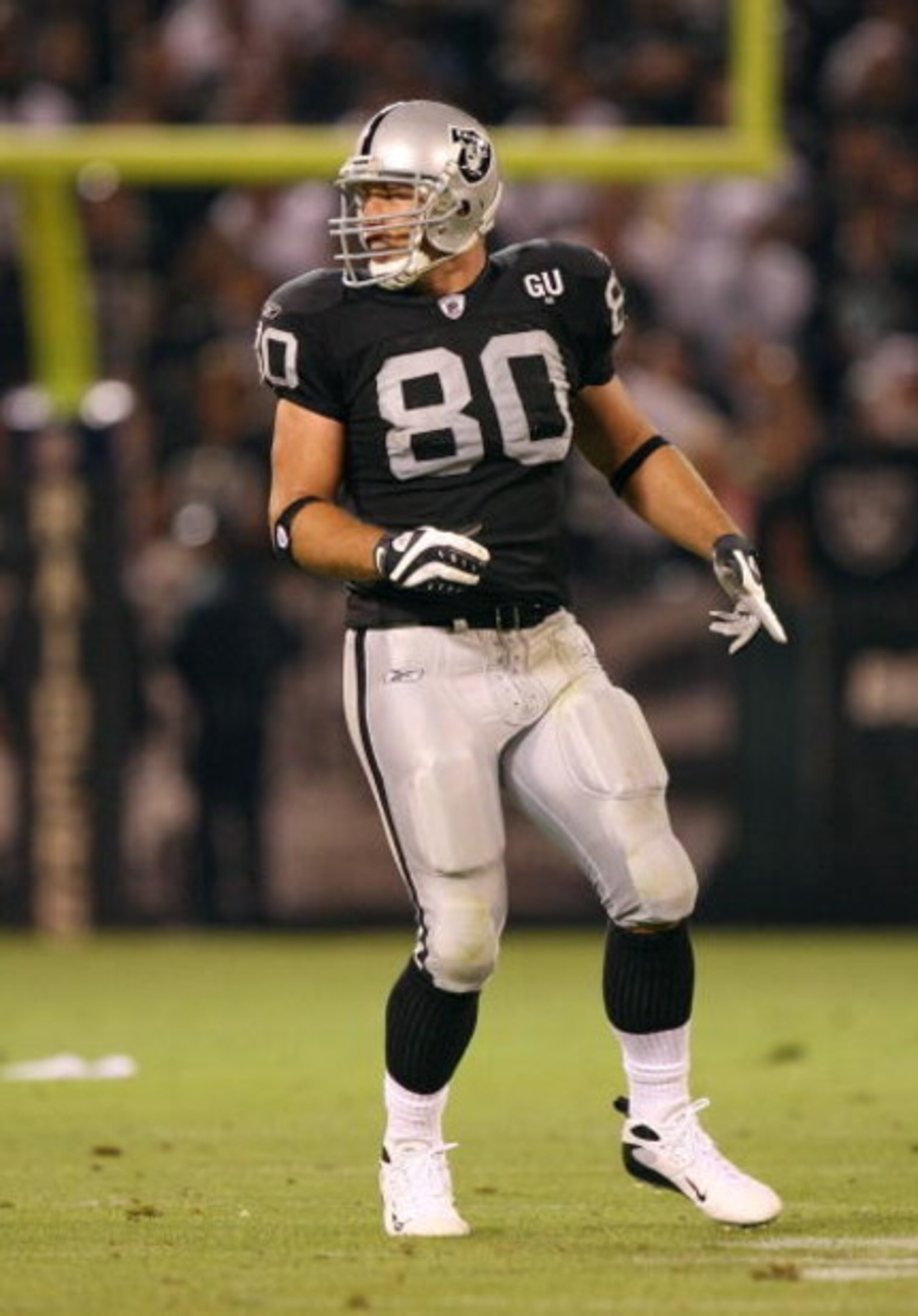 OAKLAND, CA - SEPTEMBER 8:  Zach Miller #80 of the Oakland Raiders looks on during the NFL game against the Denver Broncos on September 8, 2008 at McAfee Coliseum in Oakland, California. The Broncos defeated the Raiders 41-14. (Photo by Jed Jacobsohn/Gett