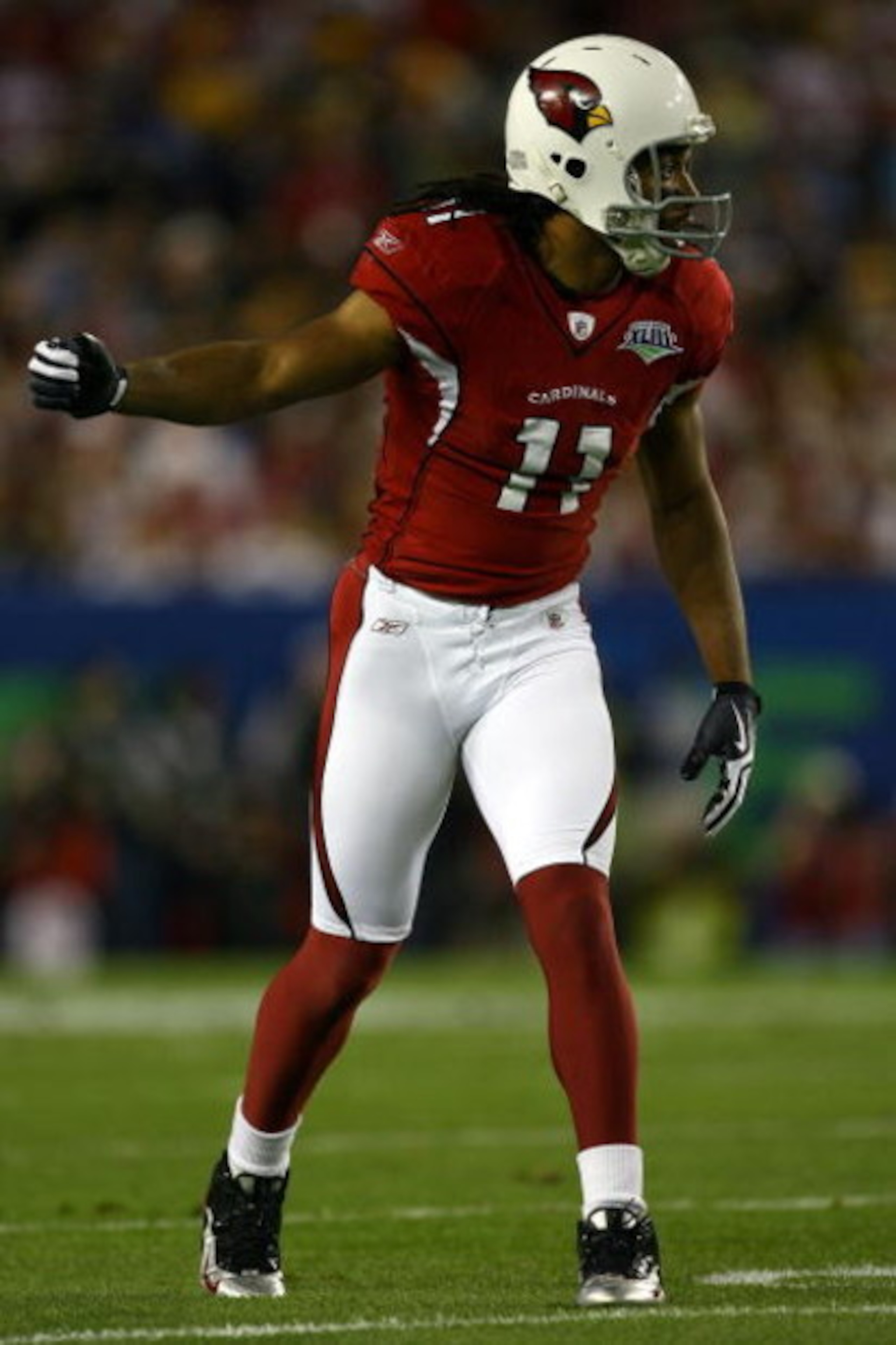 TAMPA, FL - FEBRUARY 01:  Larry Fitzgerald #11 of the Arizona Cardinals runs a pass patern against the Pittsburgh Steelers during Super Bowl XLIII on February 1, 2009 at Raymond James Stadium in Tampa, Florida.  (Photo by Jamie Squire/Getty Images)