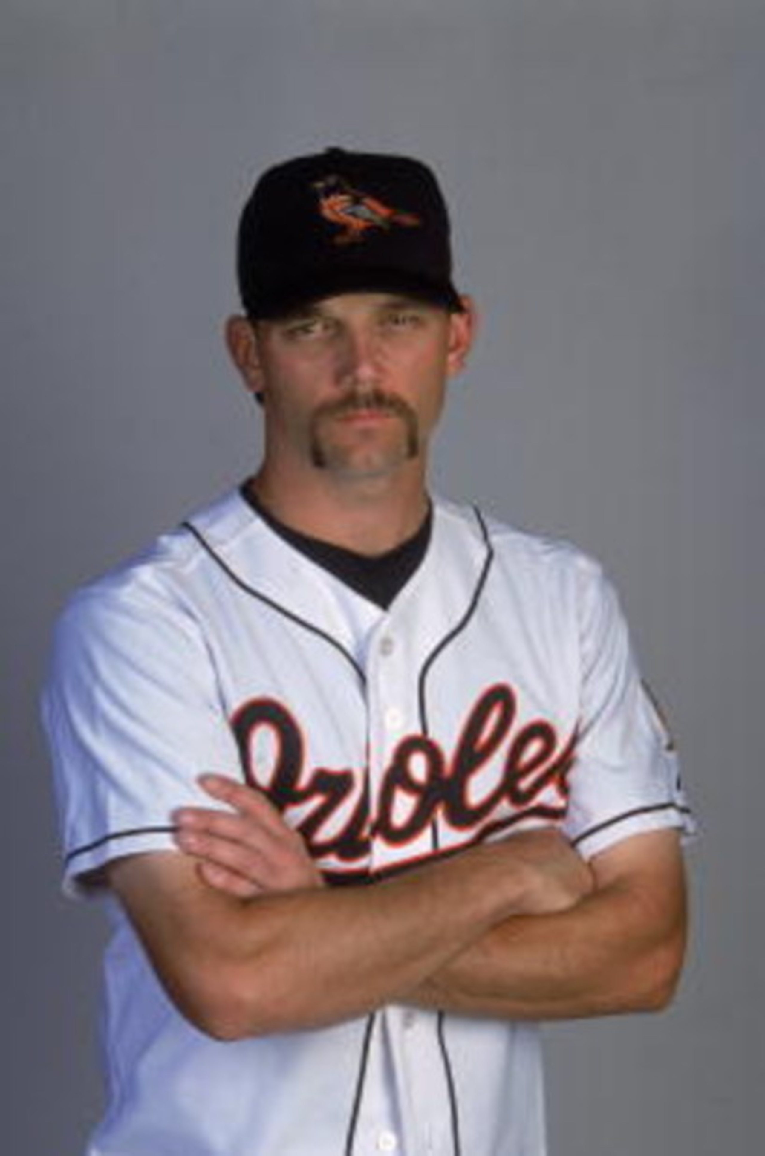 26 Feb 2001:  Pat Hentgen #41 of the Baltimore Orioles poses for a studio portrait during Spring Training at the Fort Lauderdale Stadium in Fort Lauderdale, Florida.Mandatory Credit: Ezra Shaw  /Allsport