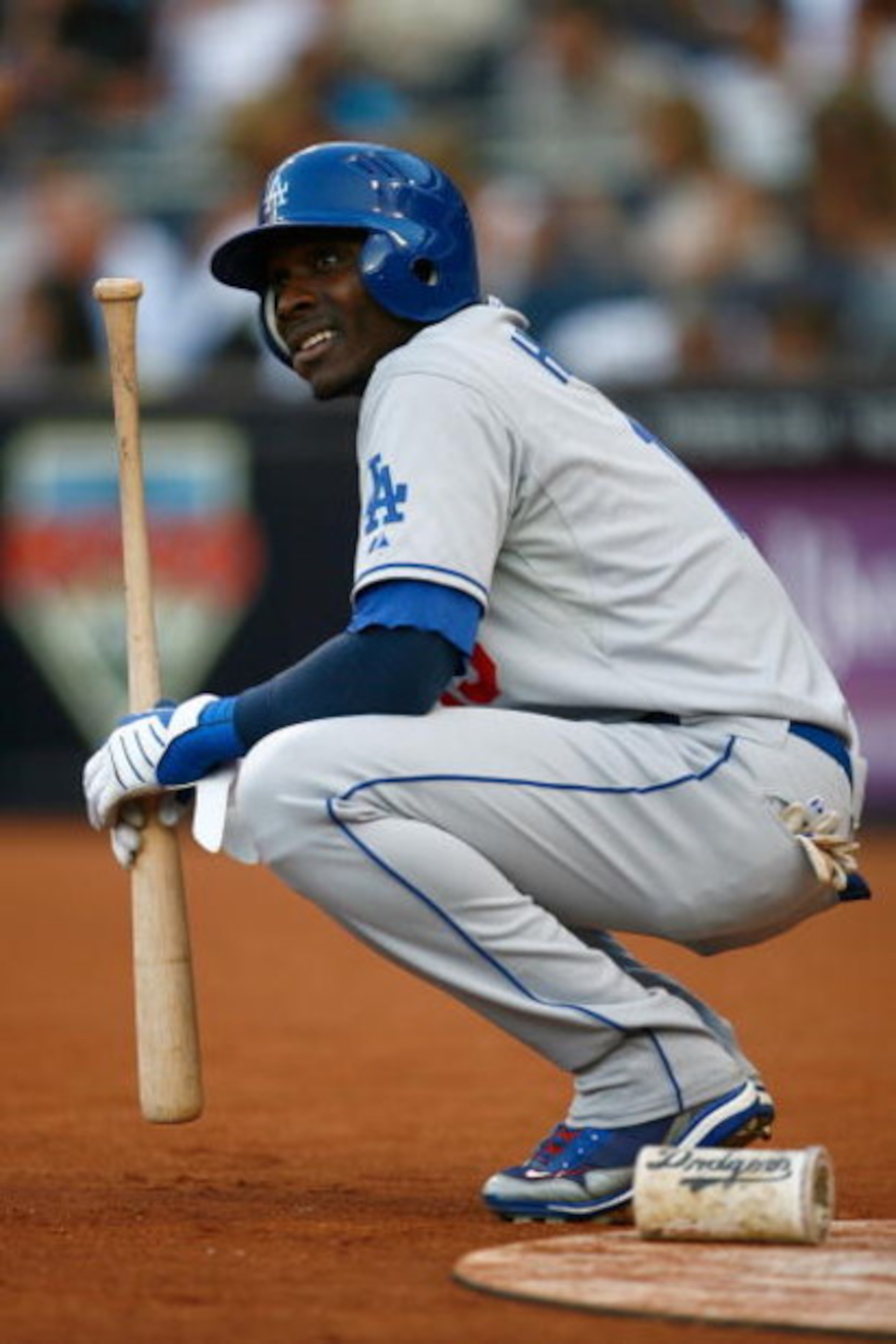 SAN DIEGO - JULY 03:  Orlando Hudson #13 of the Los Angeles Dodgers waits on deck against the San Diego Padres at Petco Park on July 3, 2009 in San Diego, California.  (Photo by Jeff Gross/Getty Images)