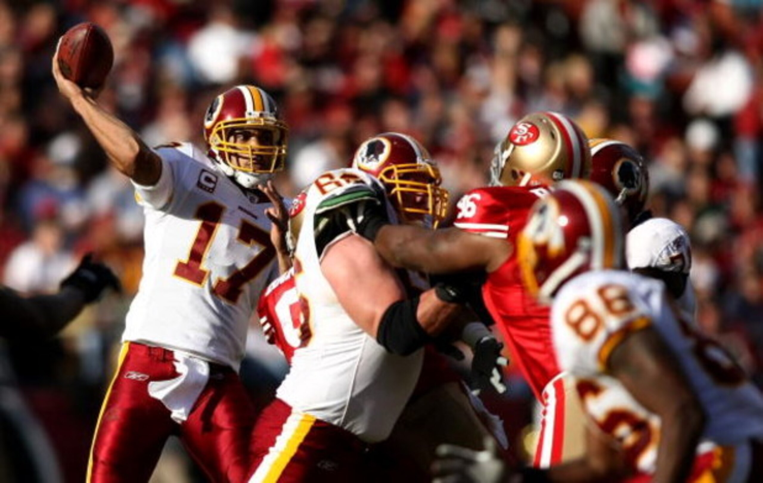 SAN FRANCISCO - DECEMBER 28:  Quarterback Jason Campbell #17 of the Washington Redskins throws a pass against the San Francisco 49ers at Candlestick Park on December 28, 2008 in San Francisco, California  (Photo by Jonathan Ferrey/Getty Images)