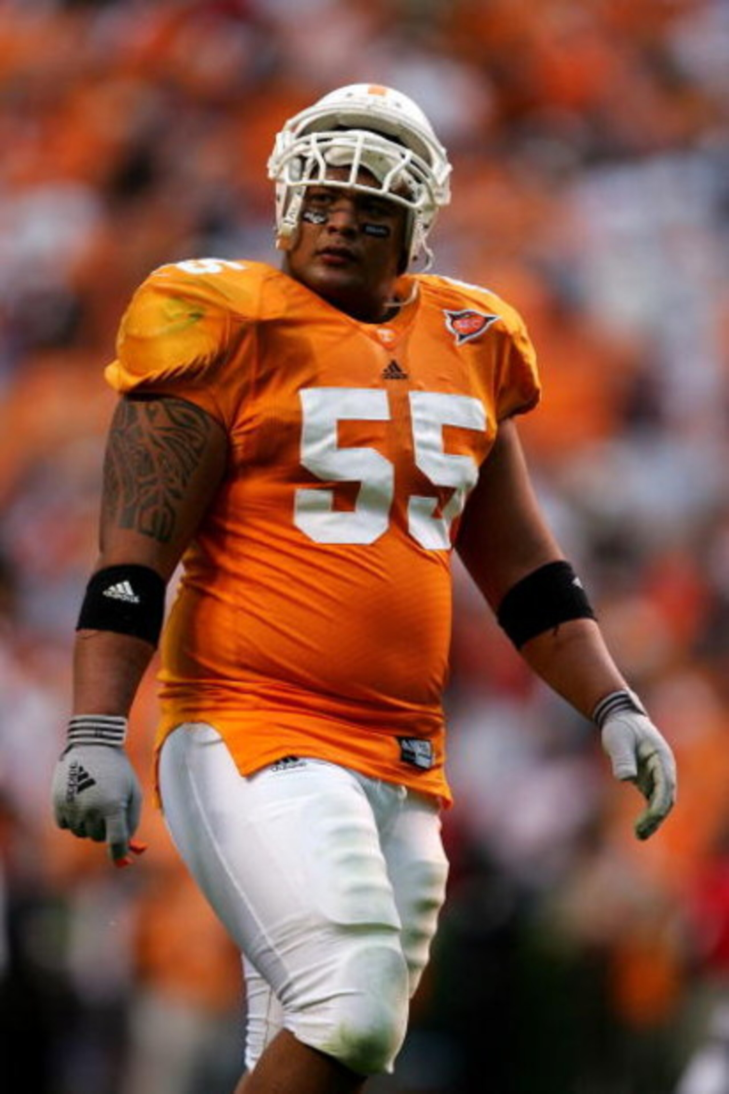 KNOXVILLE, TN - OCTOBER 08:  Jesse Mahelona #55 of the Tennessee Volunteers walks off the field during a game against the Georgia Bulldogs October 8, 2005 at Neyland Stadium in Knoxville, Tennessee. The Bulldogs defeated the Vols 27-14.  (Photo By Streete