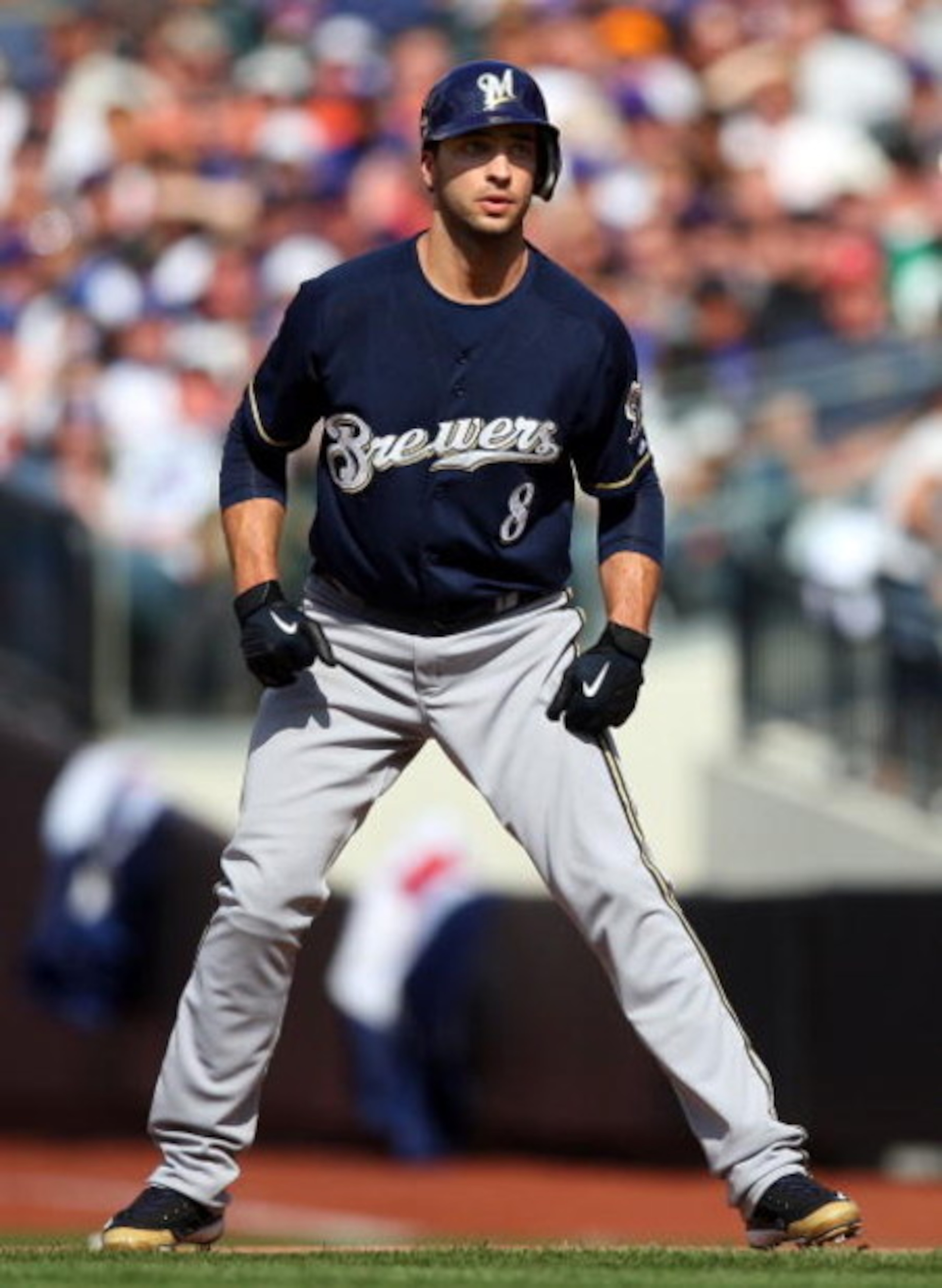 NEW YORK - APRIL 18:  Ryan Braun #8 of the Milwaukee Brewers leads off first base against the New York Mets on April 18, 2009 at Citi Field in the Flushing neighborhood of the Queens borough of New York City.  (Photo by Jim McIsaac/Getty Images)