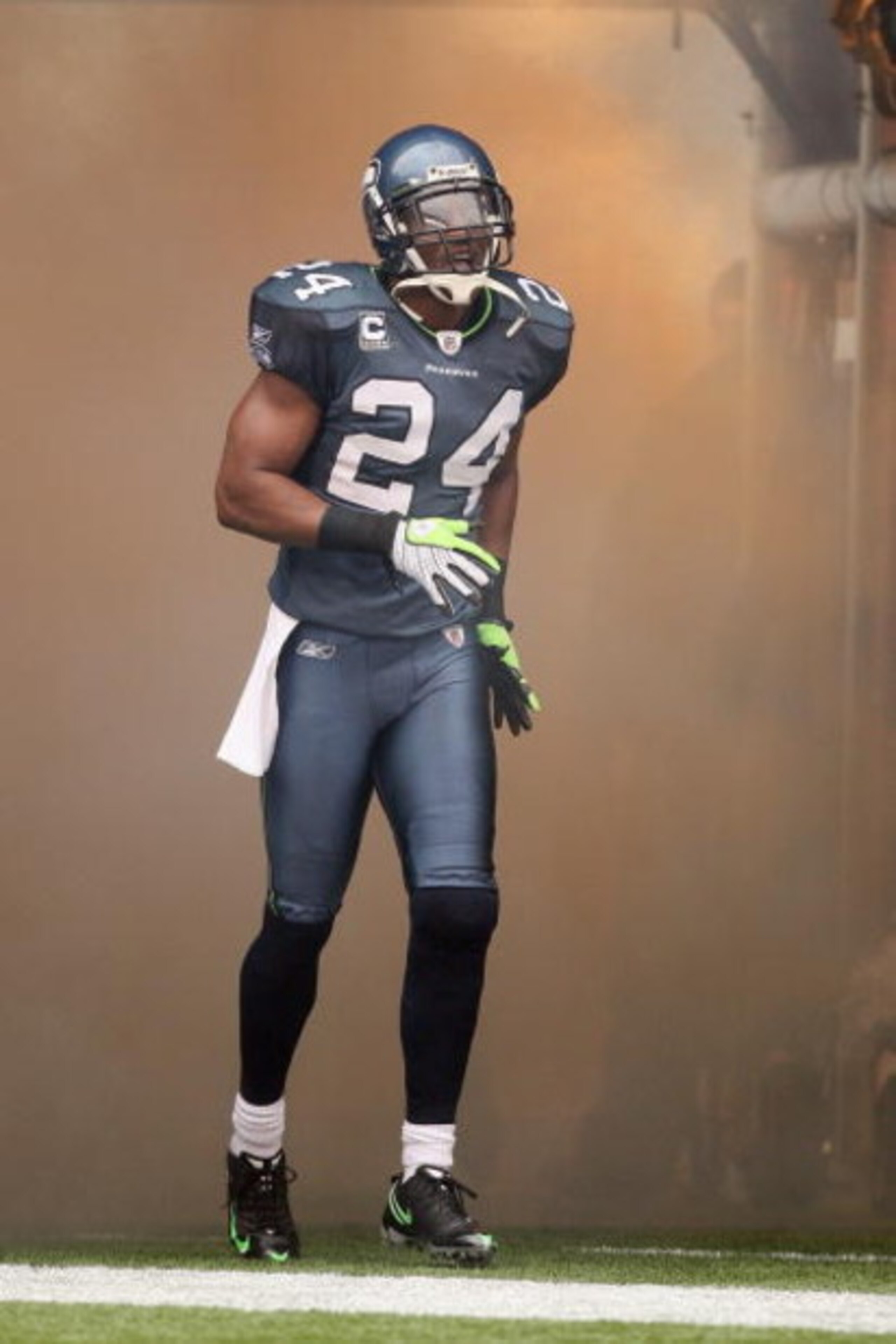 SEATTLE - NOVEMBER 02:  Deon Grant #24 of the Seattle Seahawks enters the field before the game against the Philadelphia Eagles at Qwest Field on November 2, 2008 in Seattle, Washington. (Photo by Otto Greule Jr/Getty Images)