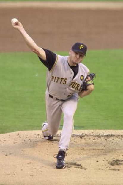 20 Jul 2001: Jason Schmidt #22 of the Pittsburgh Pirates delivers a pitch against the St. Louis Cardinals at Busch Stadium in St. Louis, Missouri. DIGITAL IMAGE. Mandatory Credit: Elsa/ALLSPORT