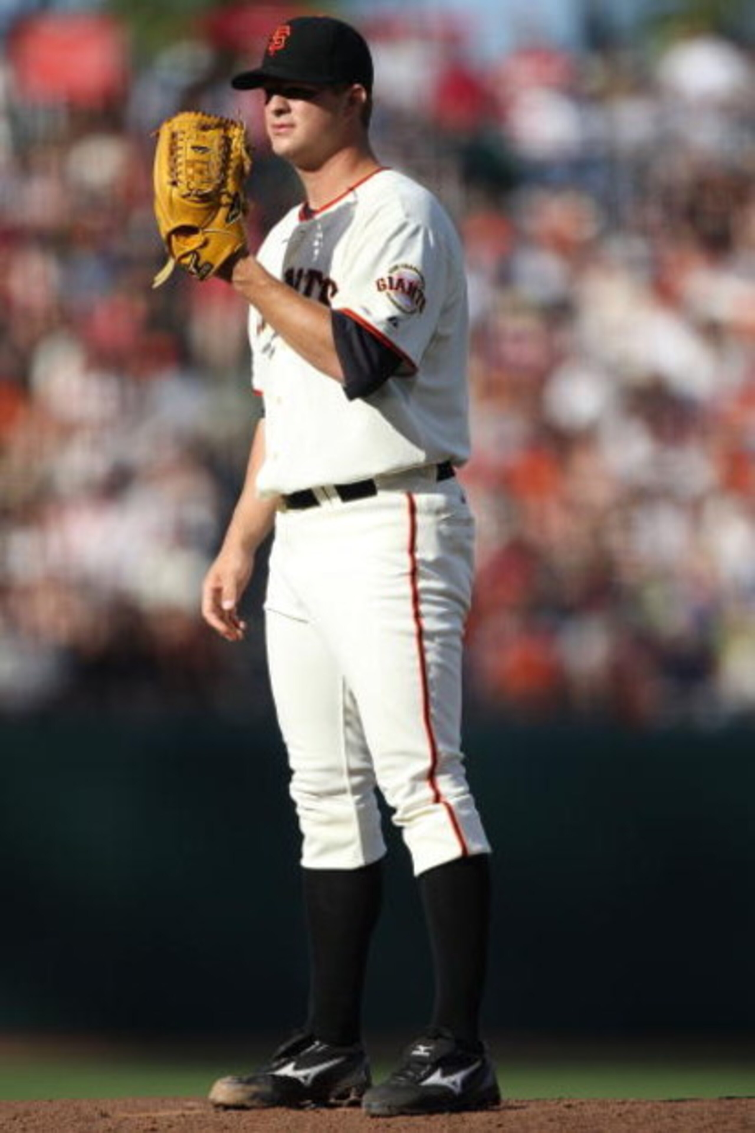 SAN FRANCISCO - MAY 17:  Matt Cain #18 of the San Francisco Giants pitches against the New York Mets during a Major League Baseball game on May17, 2009 at AT&T Park in San Francisco, California.  (Photo by Jed Jacobsohn/Getty Images)
