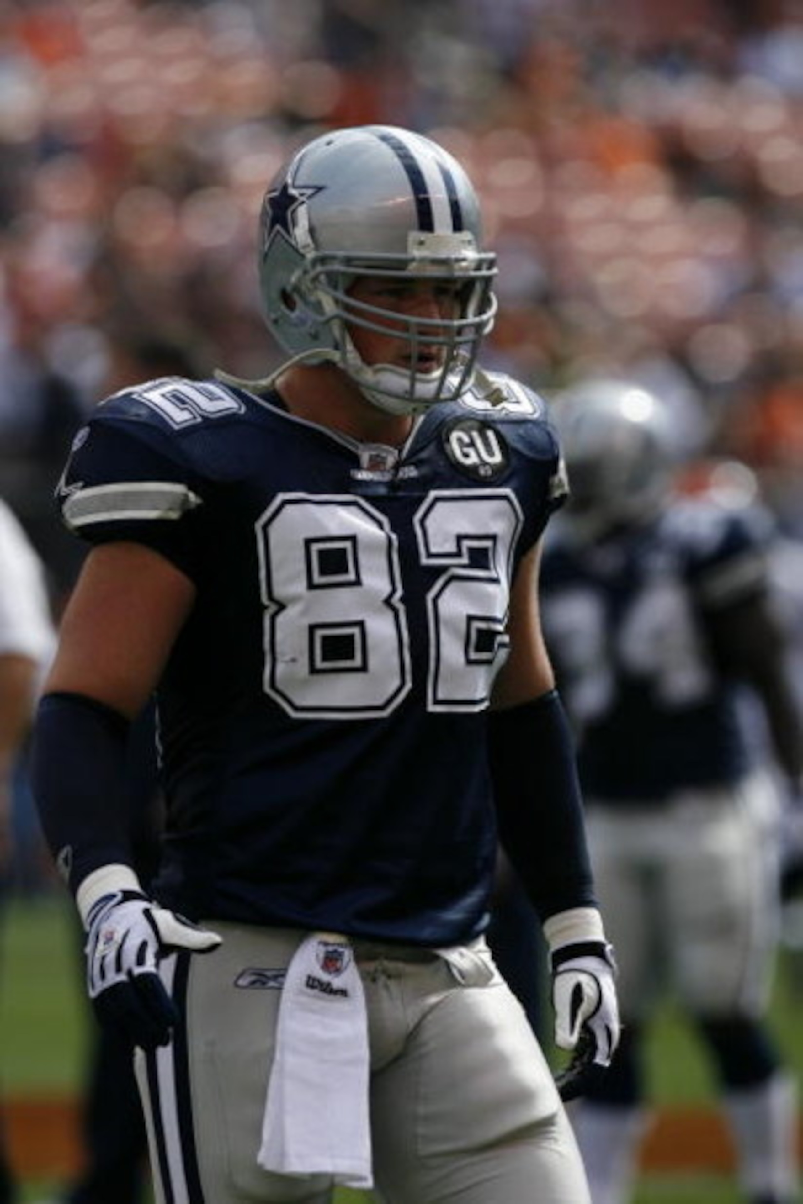 CLEVELAND - SEPTEMBER 7:  Jason Witten #82 of the Dallas Cowboys looks on before the game against the Cleveland Browns at Cleveland Browns Stadium on September 7, 2008 in Cleveland, Ohio.  (Photo by Kevin C. Cox/Getty Images)