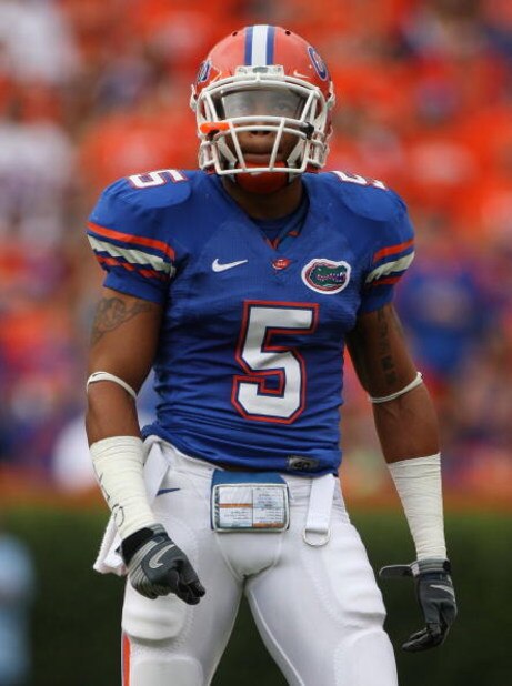 GAINESVILLE, FL - OCTOBER 25:  Joe Haden #5 of the Florida Gators in a game against the Kentucky Wildcats during at Ben Hill Griffin Stadium on October 25, 2008 in Gainesville, Florida.  (Photo by Sam Greenwood/Getty Images)