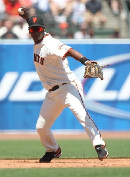 SAN FRANCISCO - JUNE 21: Edgar Renteria #16 of the San Francisco Giants throws to first against the Texas Rangers during a Major League Baseball game on June 21, 2009 at AT&T Park in San Francisco, California.  (Photo by Jed Jacobsohn/Getty Images)